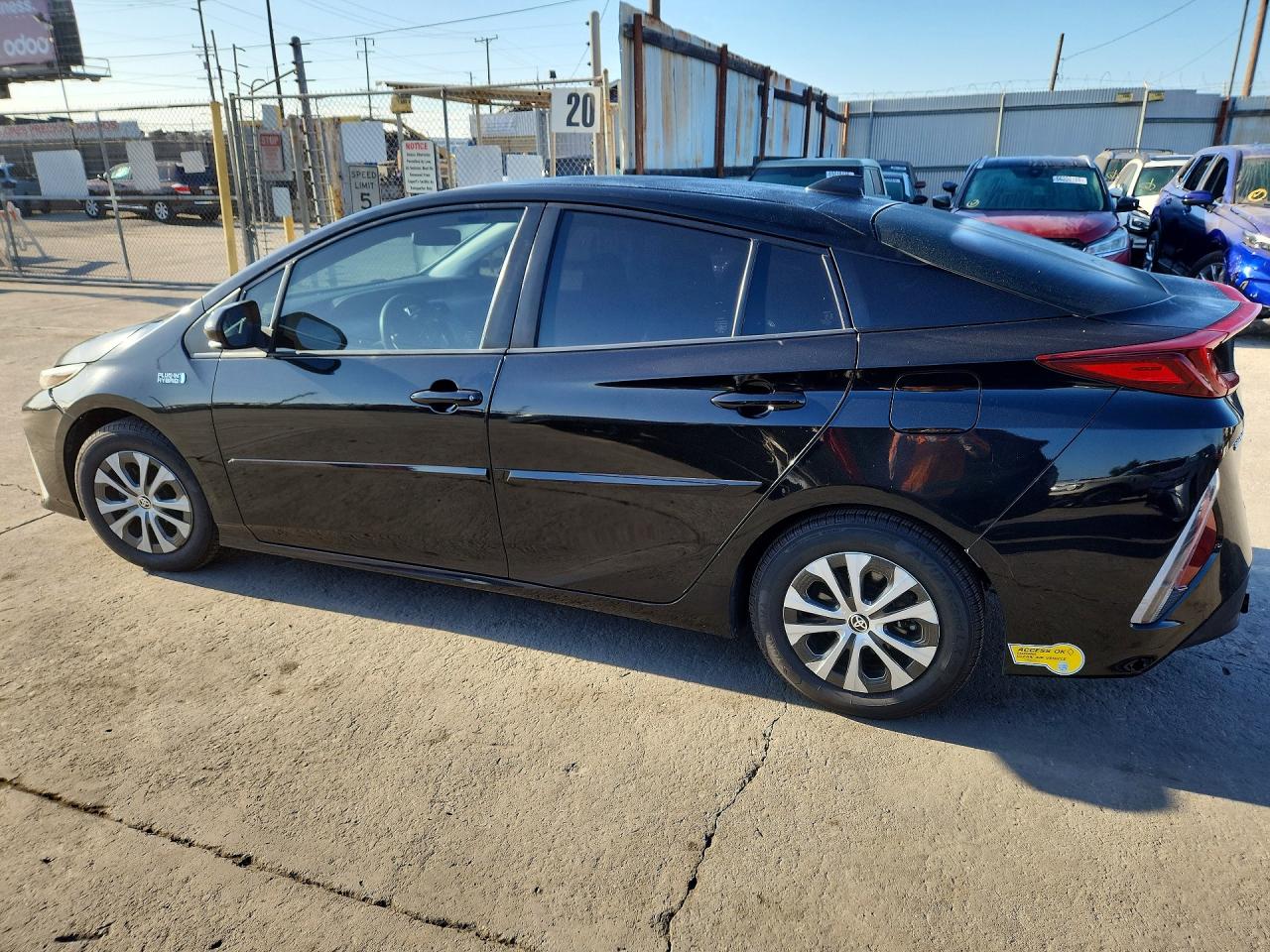 JTDKAMFPXN3212444 · 2022 TOYOTA PRIUS PRIME · 2/12