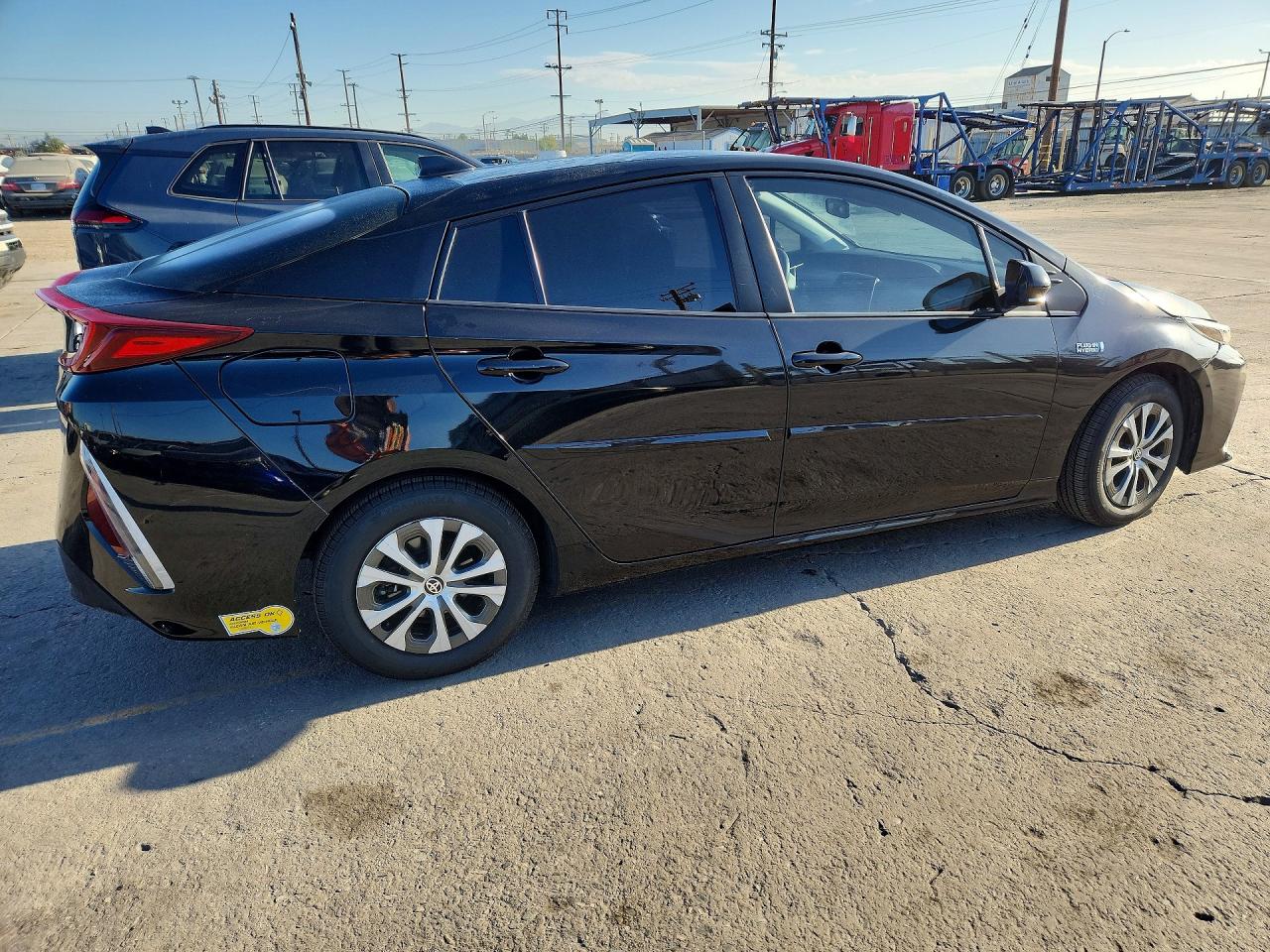 JTDKAMFPXN3212444 · 2022 TOYOTA PRIUS PRIME · 3/12