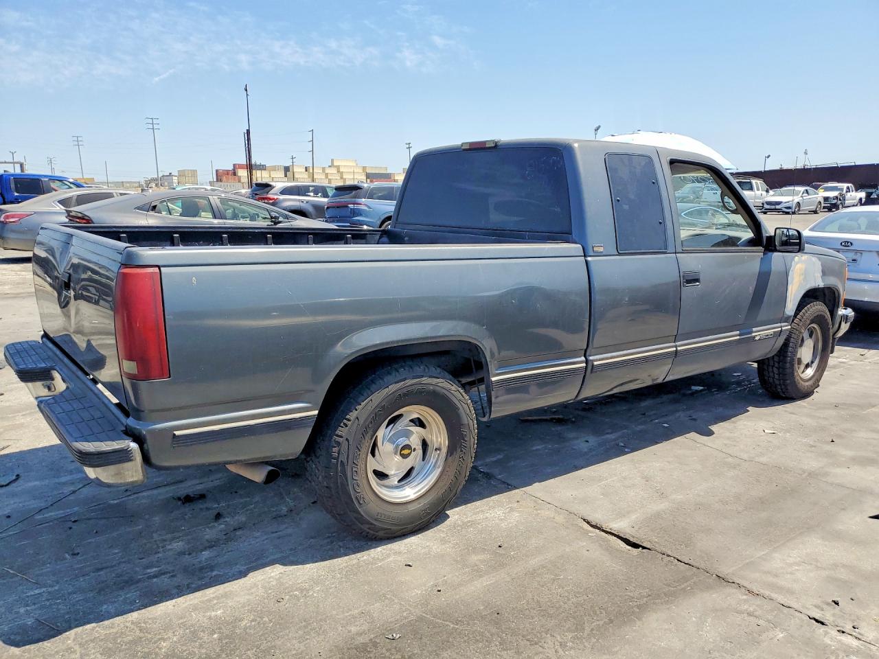 2GCEC19K6S1215798 · 1995 CHEVROLET GMT-400 · 3/12