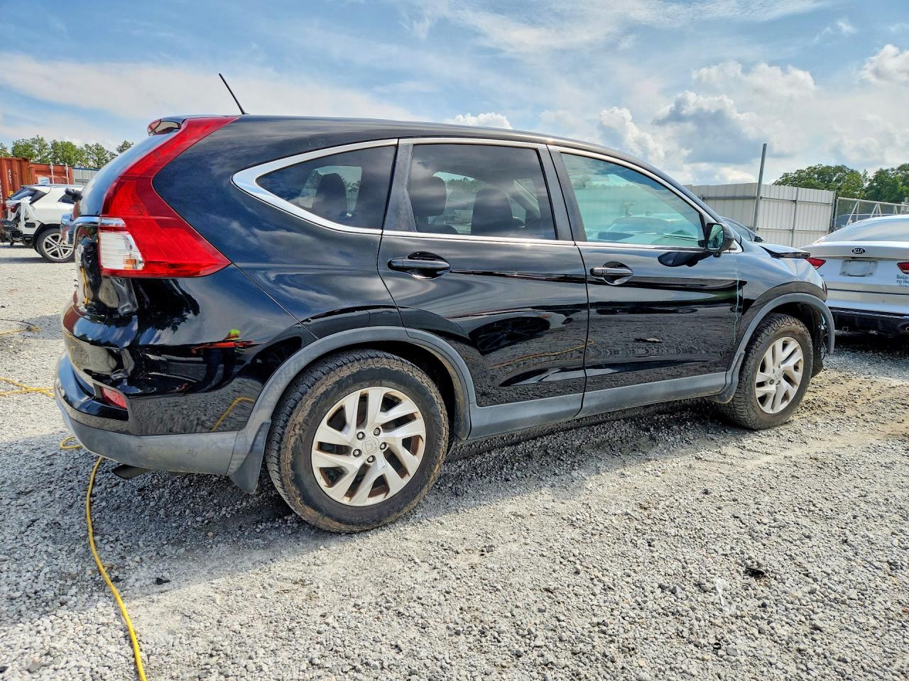 2HKRM3H58FH514137 · 2015 HONDA CR-V · 3/13