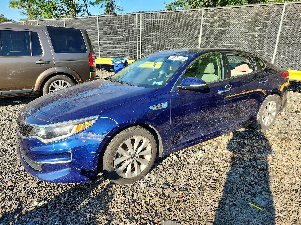 5XXGT4L33GG083290 · 2016 KIA OPTIMA