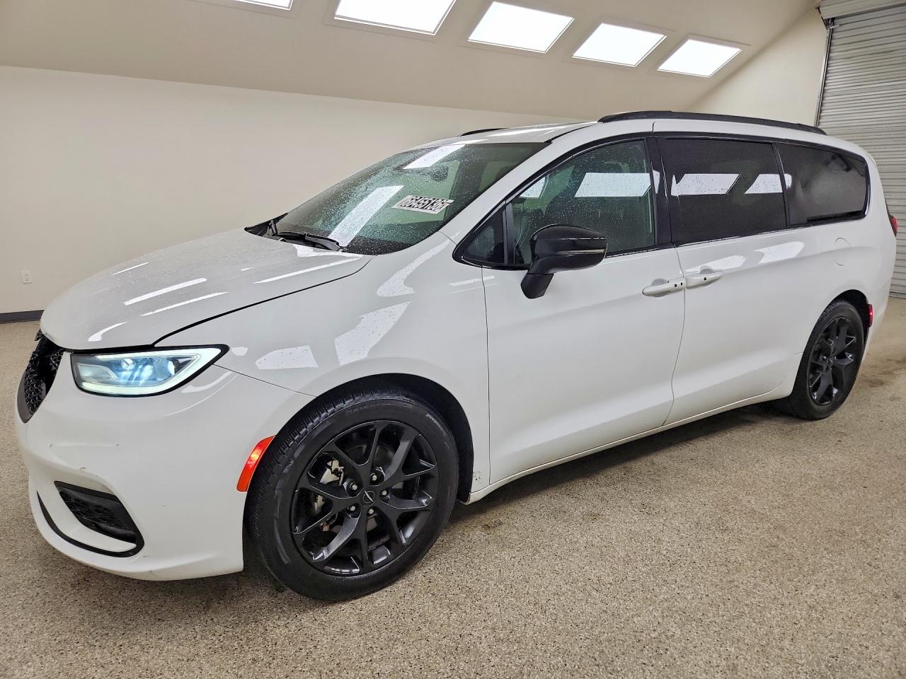2025 CHRYSLER PACIFICA