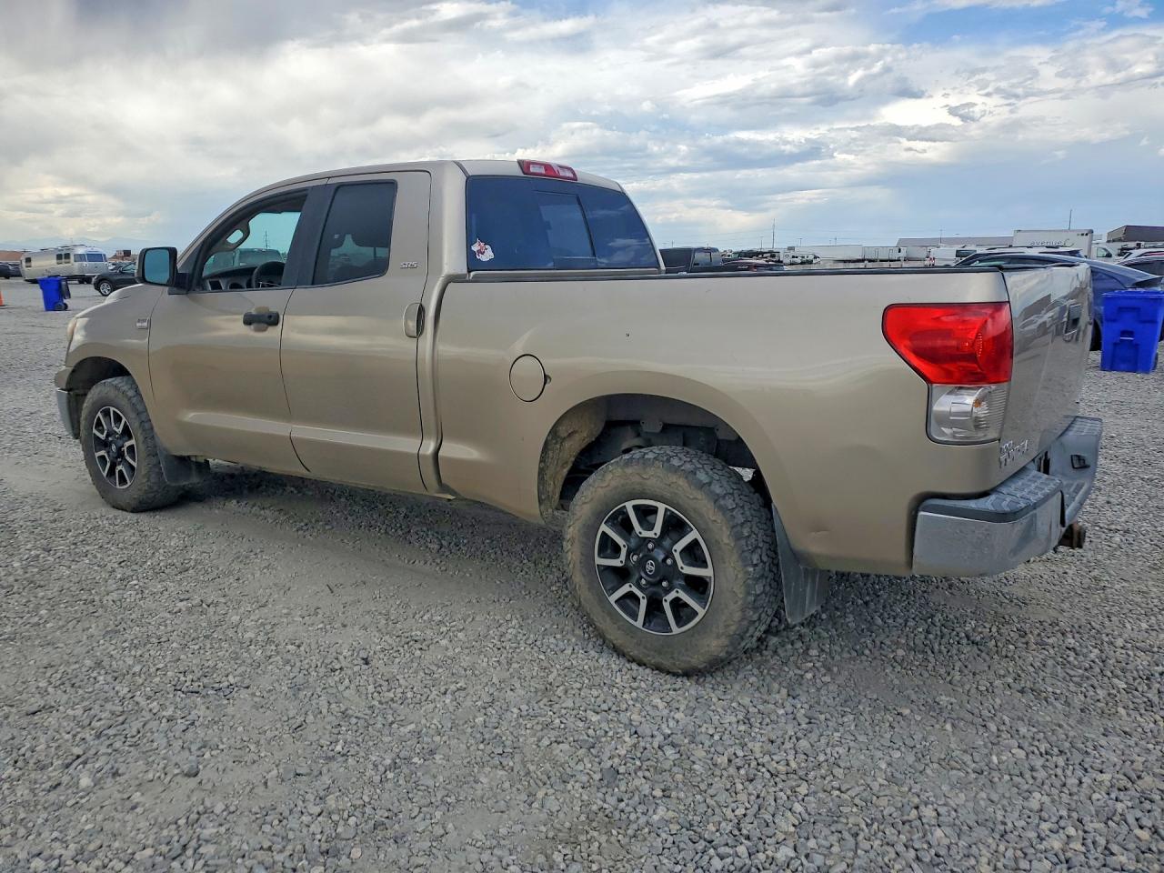 5TFBT541X7X004073 · 2007 TOYOTA TUNDRA · 2/12