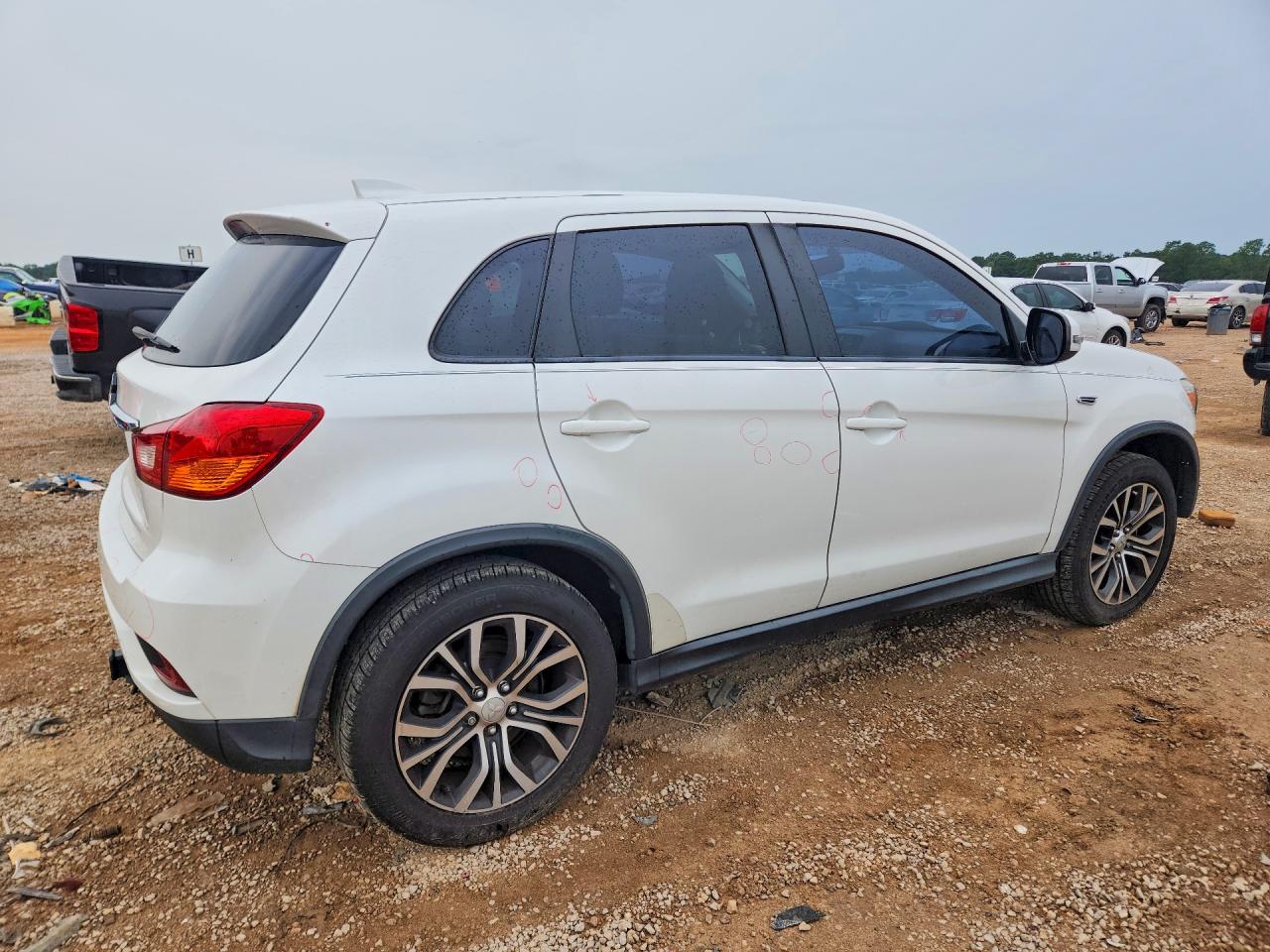 JA4AP3AU0JZ010117 · 2018 MITSUBISHI OUTLANDER SPORT · 3/12