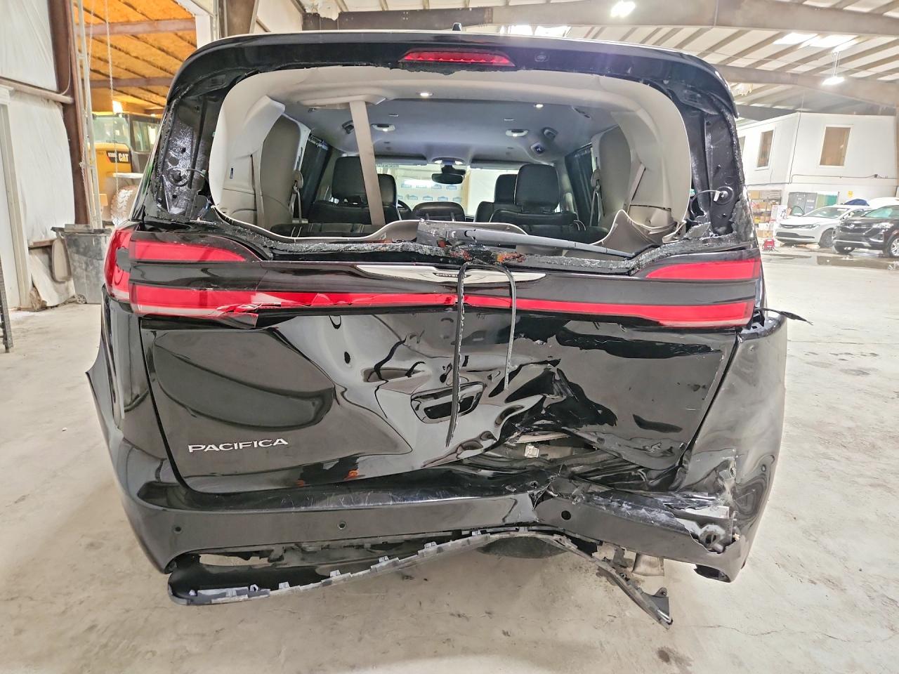 2C4RC1BG9RR151212 · 2024 CHRYSLER PACIFICA · 6/13