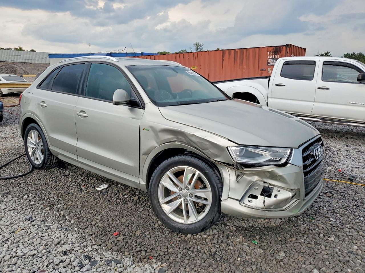 WA1ECCFS7JR005470 · 2018 AUDI Q3 · 4/13