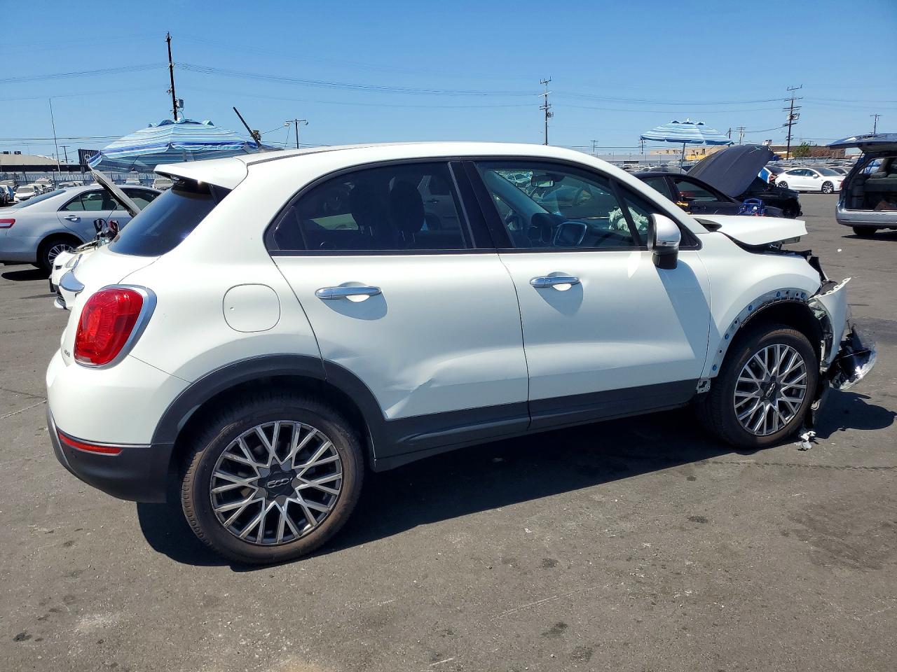 ZFBCFYCT6GP344467 · 2016 FIAT 500X · 3/13