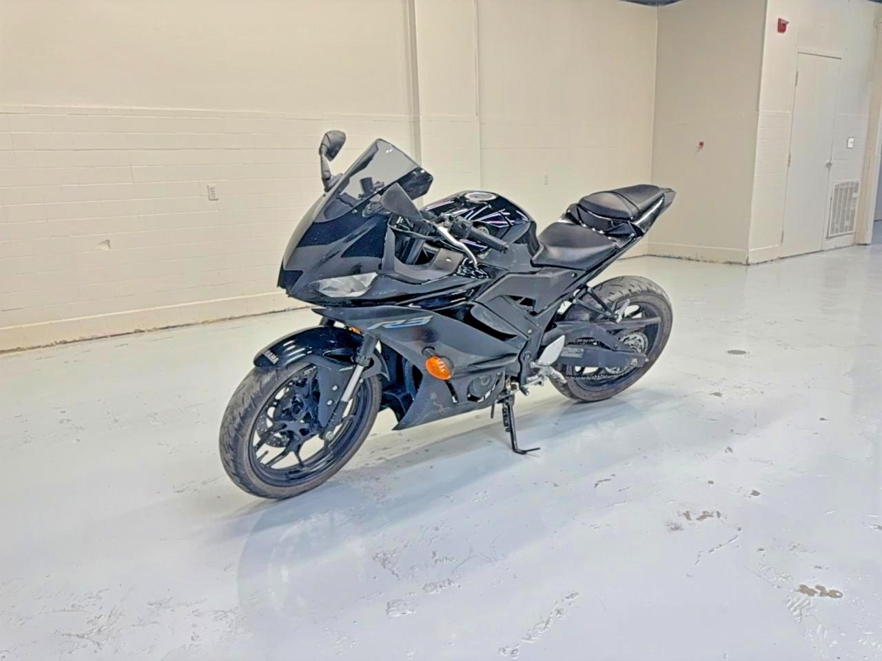 MH3RH18Y3PK011414 · 2023 YAMAHA YZFR3 · 2/10