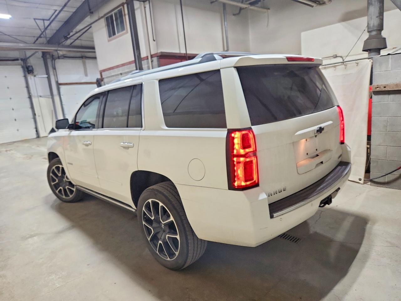 1GNSCCKC2HR162767 · 2017 CHEVROLET TAHOE · 2/13