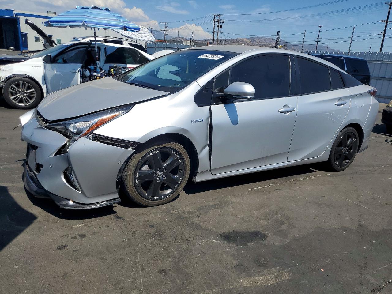2017 TOYOTA PRIUS