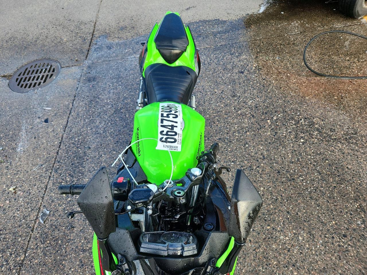 JKAEXKG14NDAF4471 · 2022 KAWASAKI EX400 · 5/9