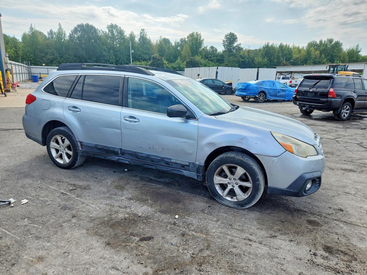 4S4BRCGC1D3287476 · 2013 SUBARU OUTBACK · 4/13