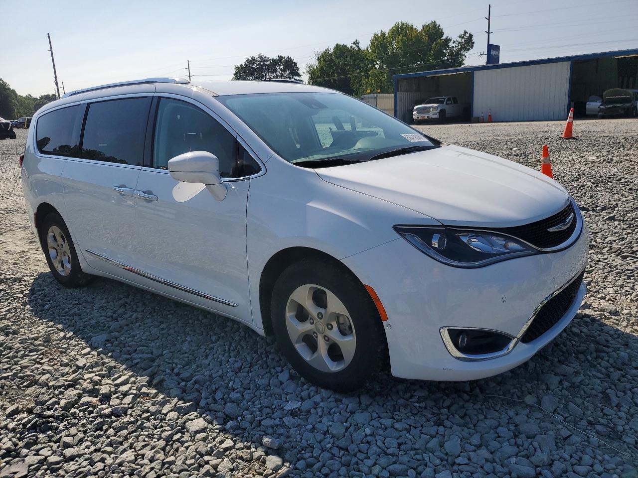 2C4RC1EG3HR636021 · 2017 CHRYSLER PACIFICA · 4/13