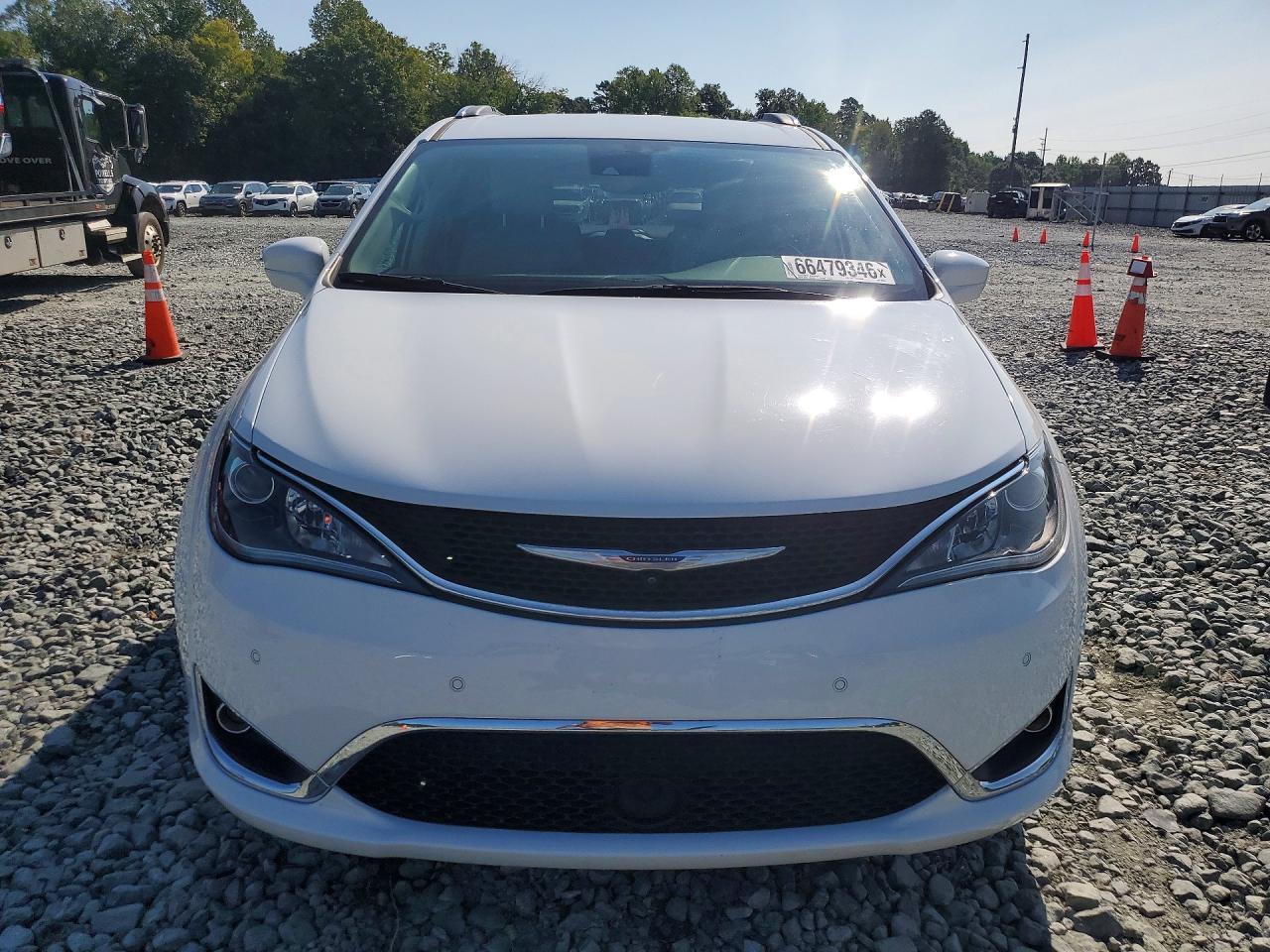 2C4RC1EG3HR636021 · 2017 CHRYSLER PACIFICA · 5/13