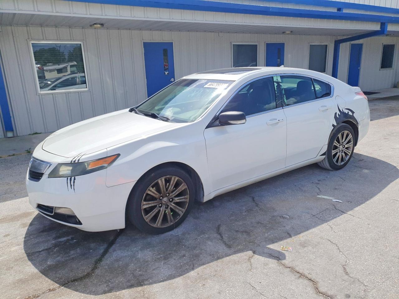 19UUA8F33DA018282 · 2013 ACURA TL