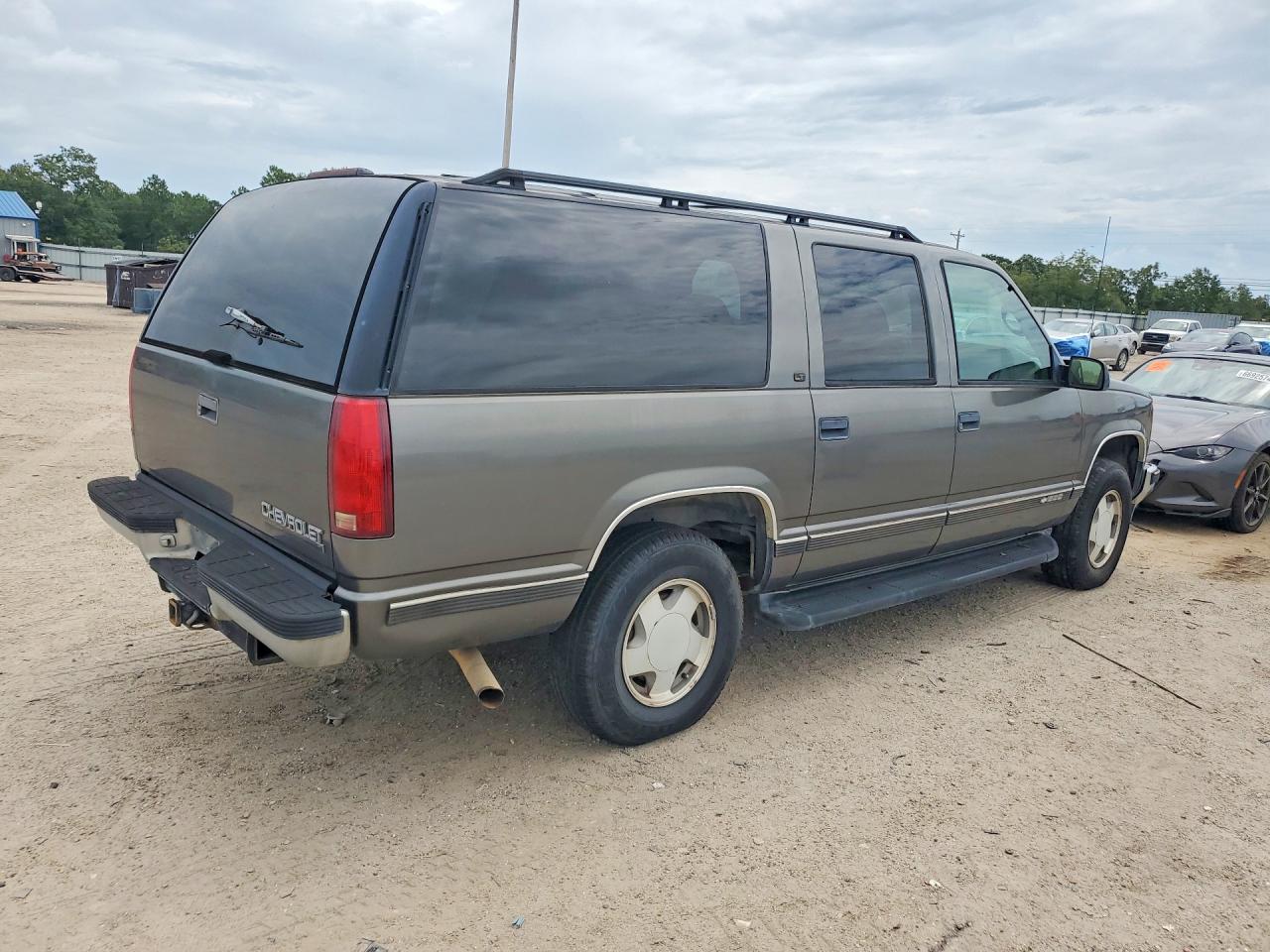 3GNFK16R9XG136866 · 1999 CHEVROLET SUBURBAN · 3/13