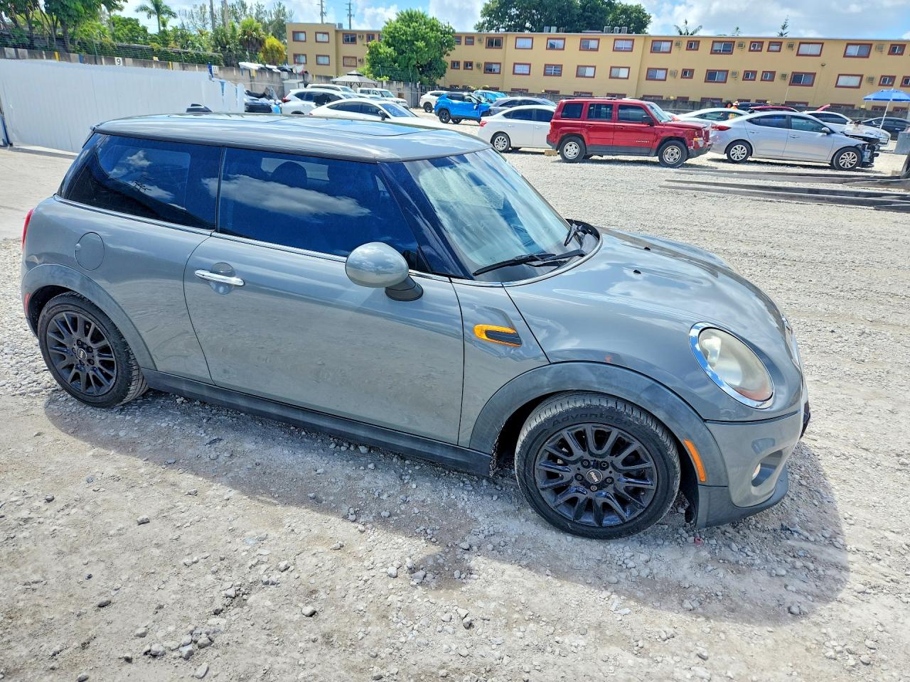 WMWXM5C56FT938581 · 2015 MINI COOPER · 4/13