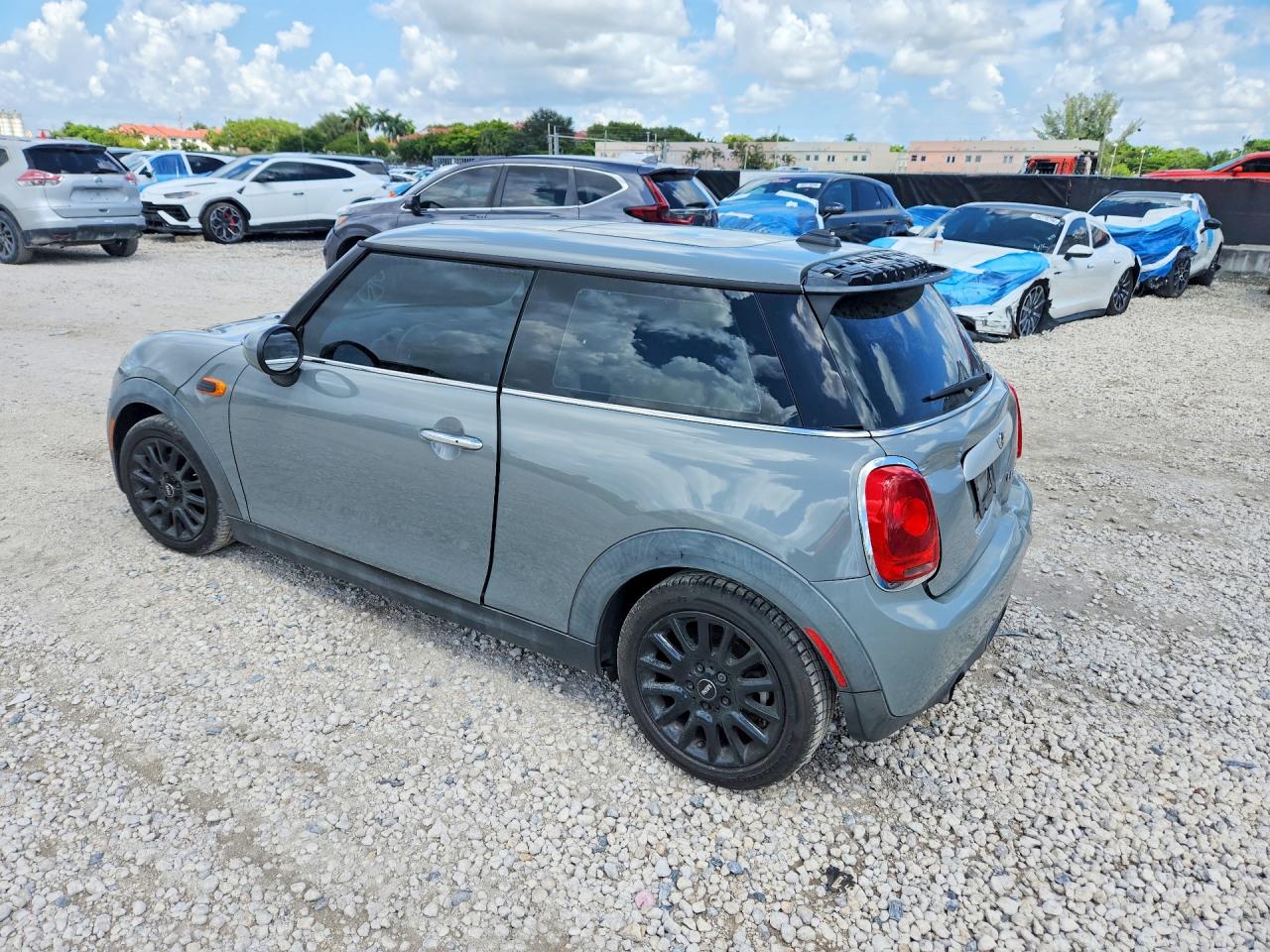 WMWXM5C56FT938581 · 2015 MINI COOPER · 2/13