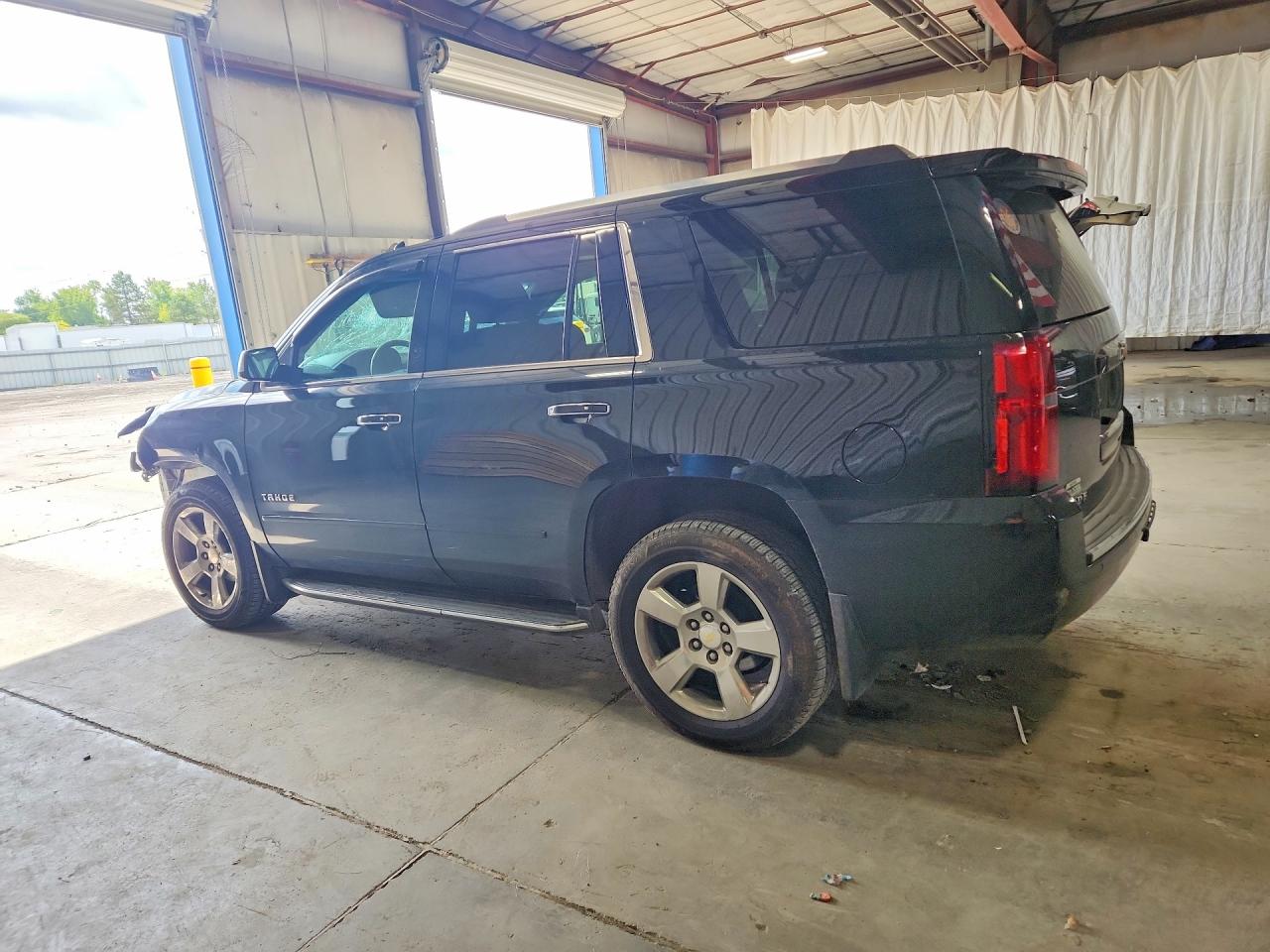 1GNSKCKC5HR406009 · 2017 CHEVROLET TAHOE · 2/13
