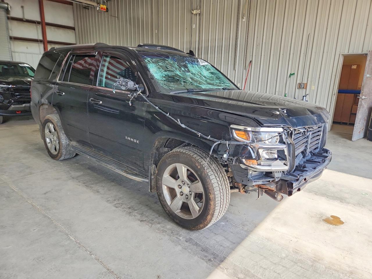 1GNSKCKC5HR406009 · 2017 CHEVROLET TAHOE · 4/13