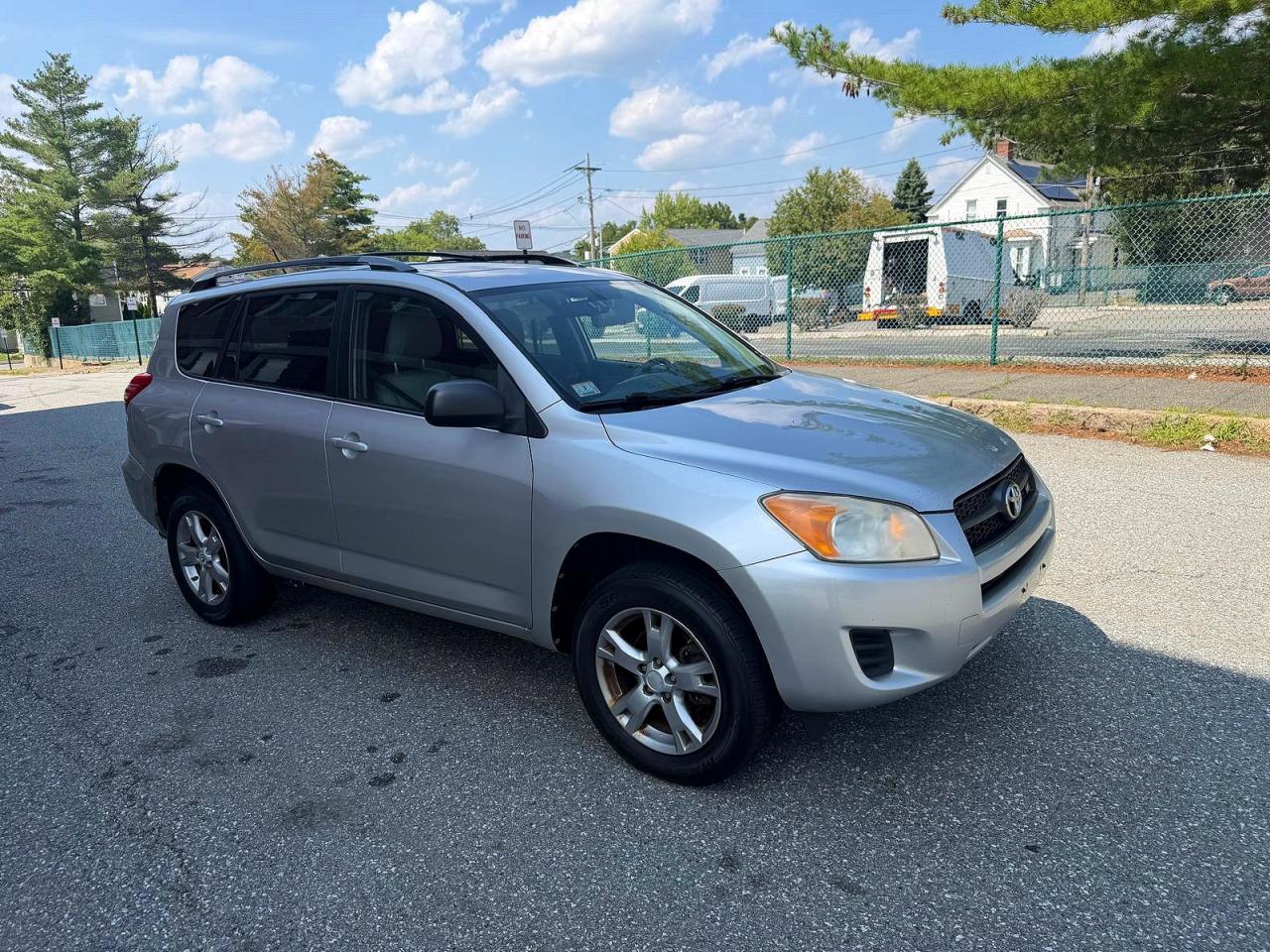 2T3BK4DV8BW039854 · 2011 TOYOTA RAV4