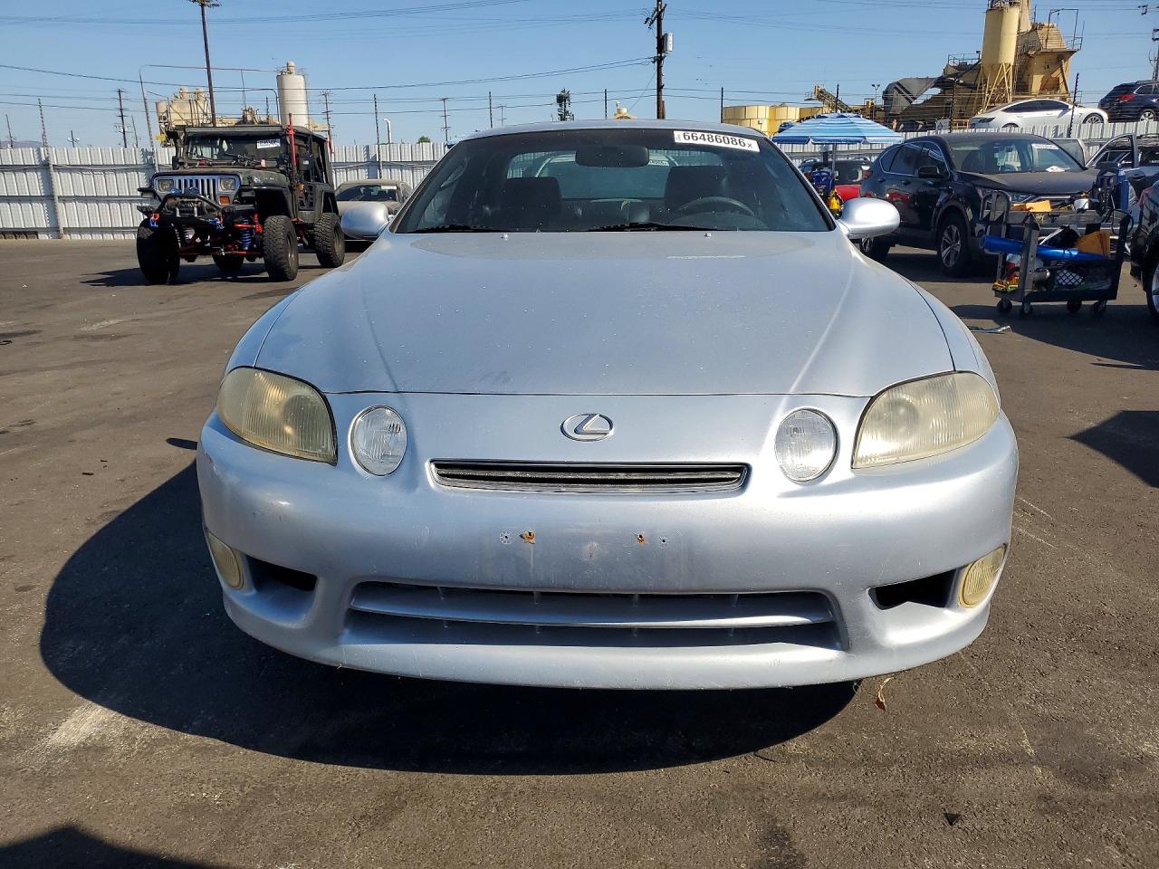 JT8CD32Z9W1003818 · 1998 LEXUS SC · 5/12