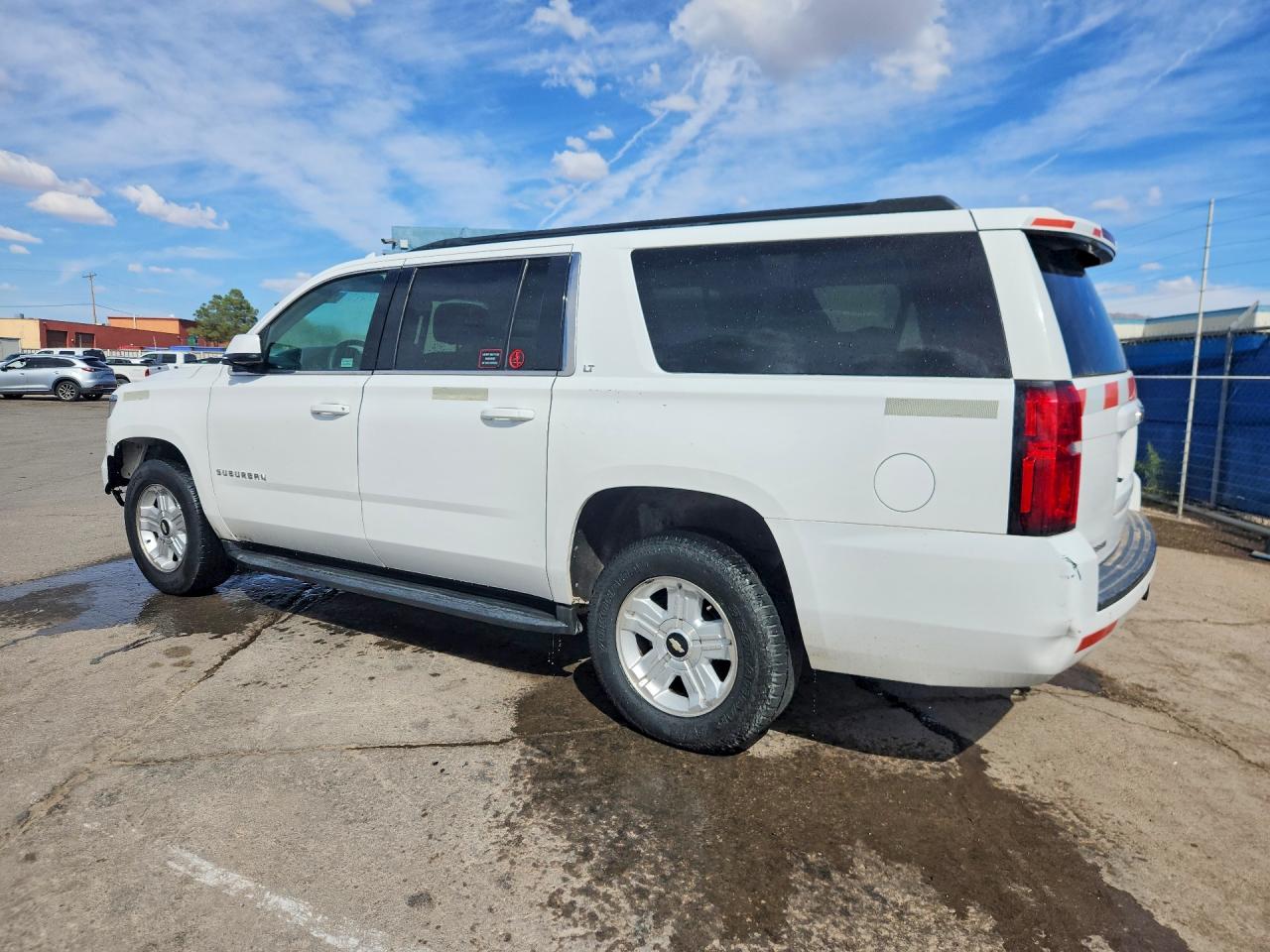1GNSKHKC3KR408801 · 2019 CHEVROLET SUBURBAN · 2/13