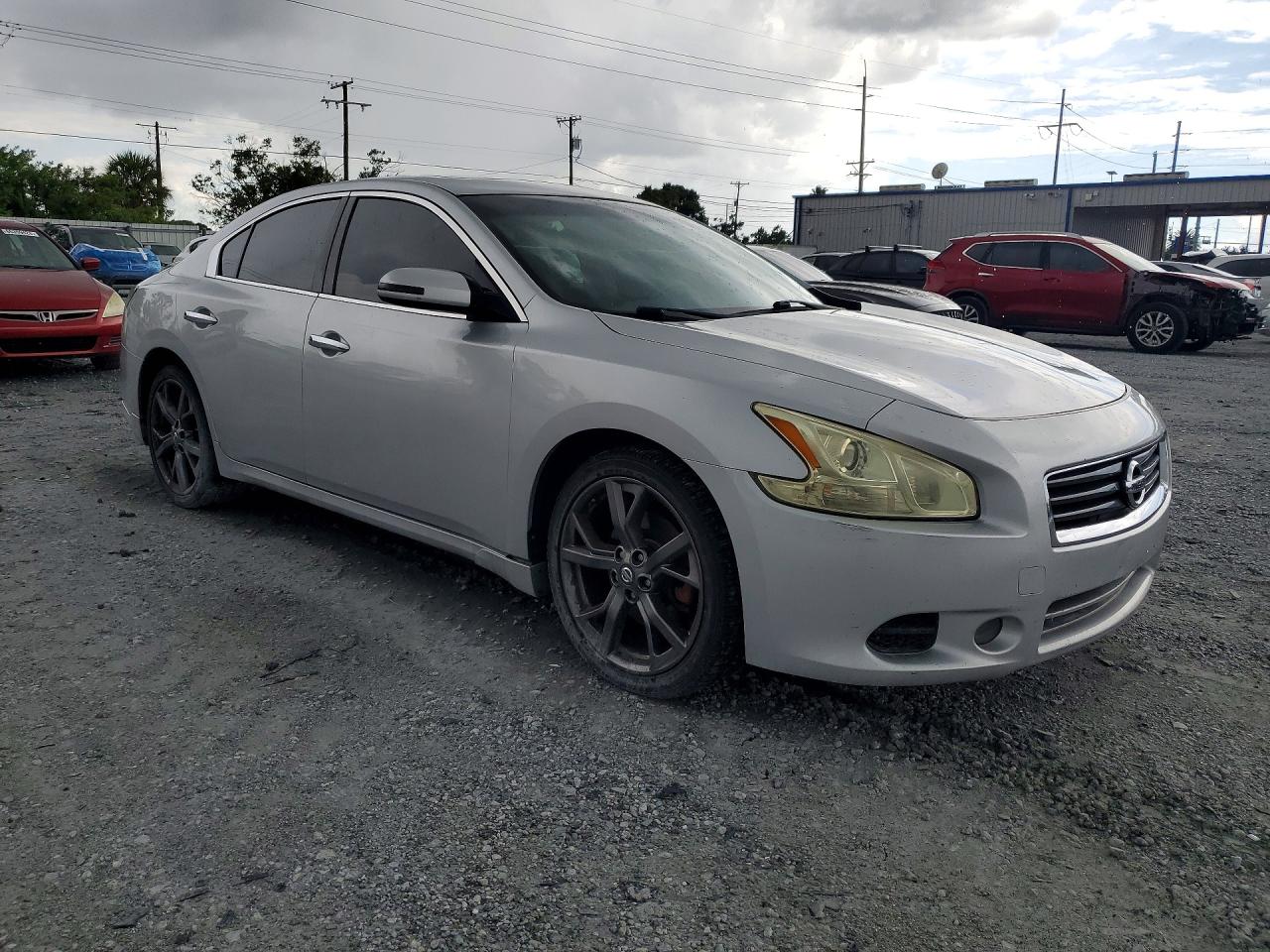 1N4AA5AP3EC450666 · 2014 NISSAN MAXIMA · 4/12