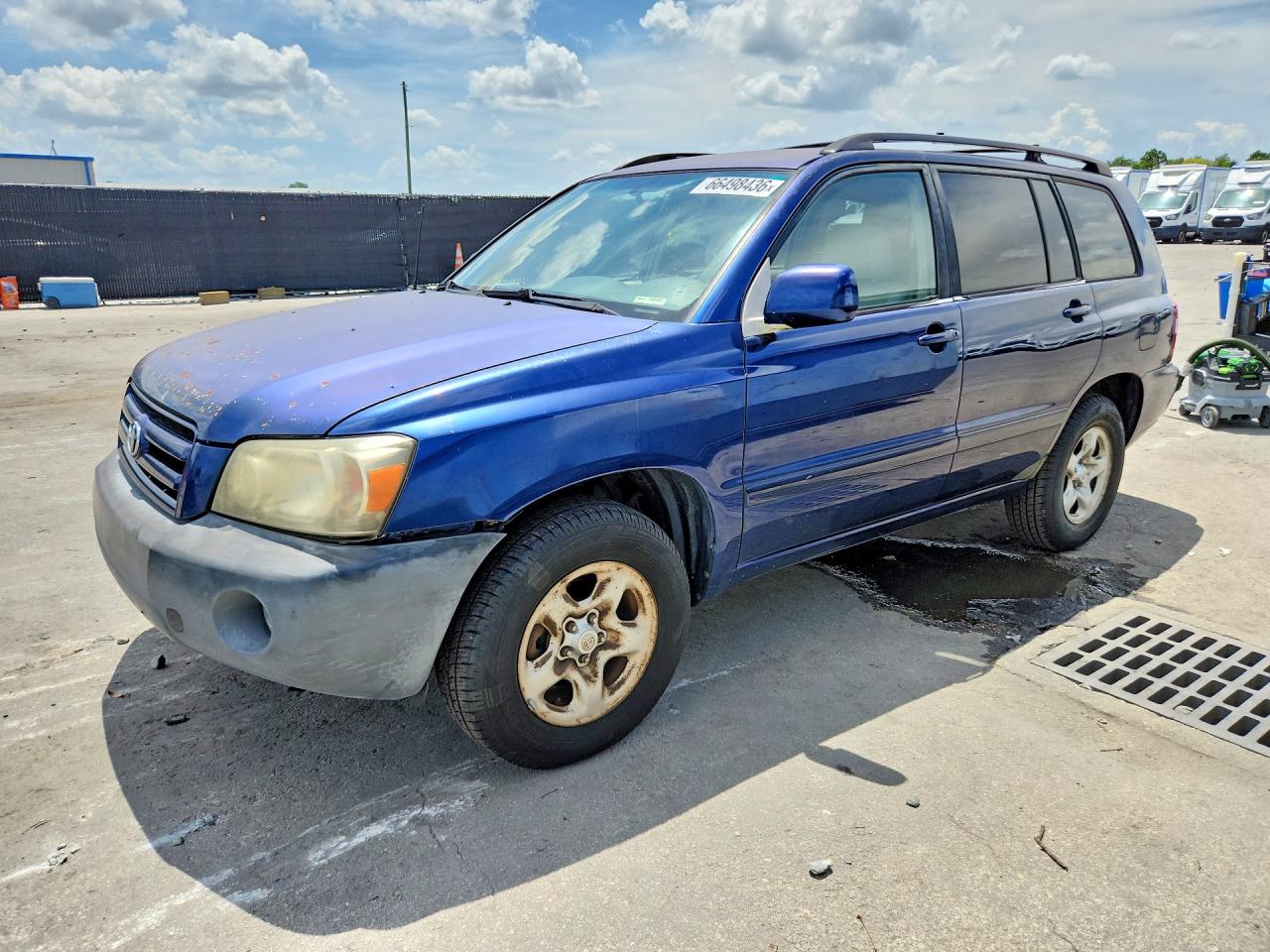 2005 TOYOTA HIGHLANDER