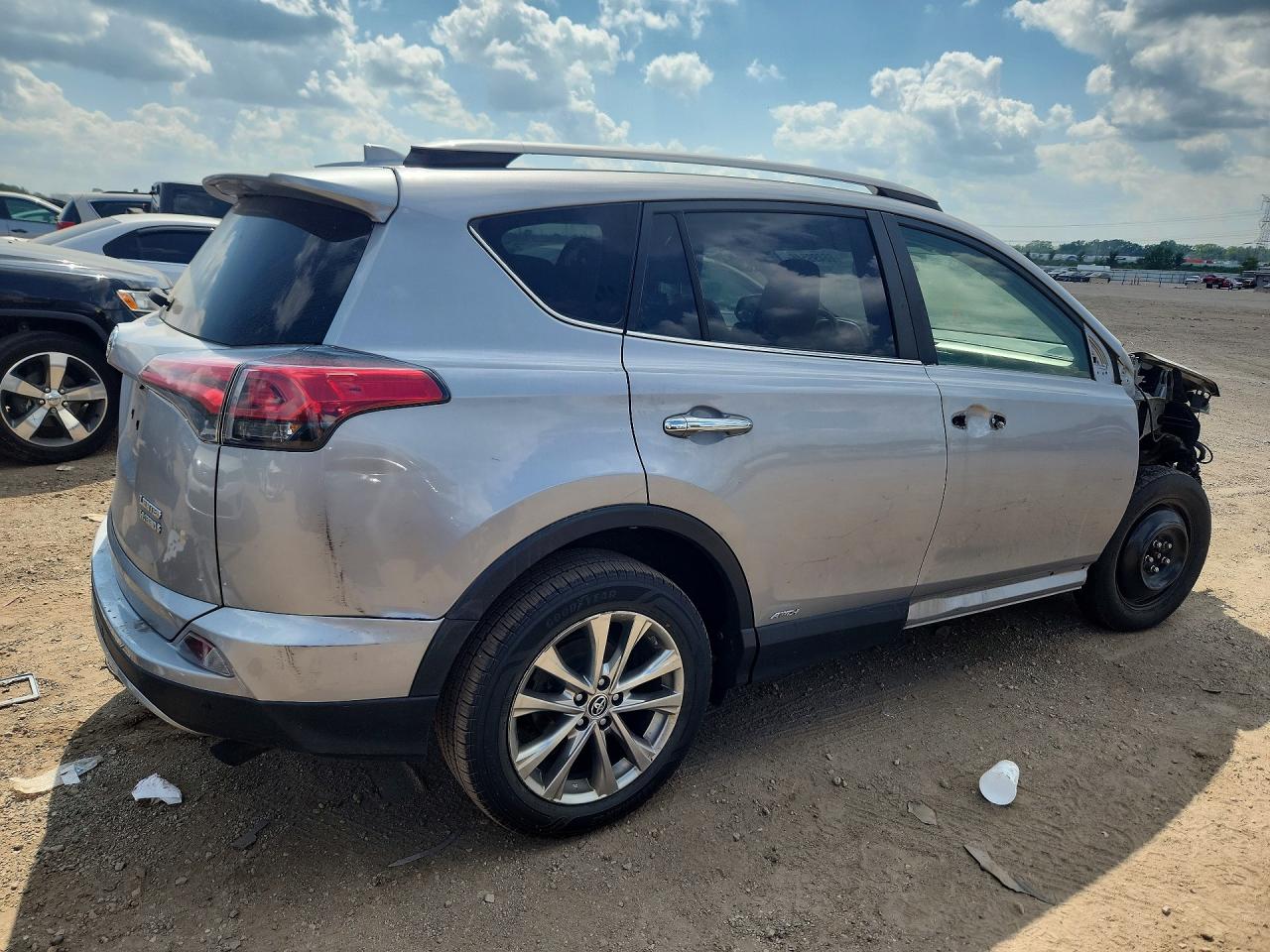 JTMDJREVXHD111392 · 2017 TOYOTA RAV4 HV · 3/13