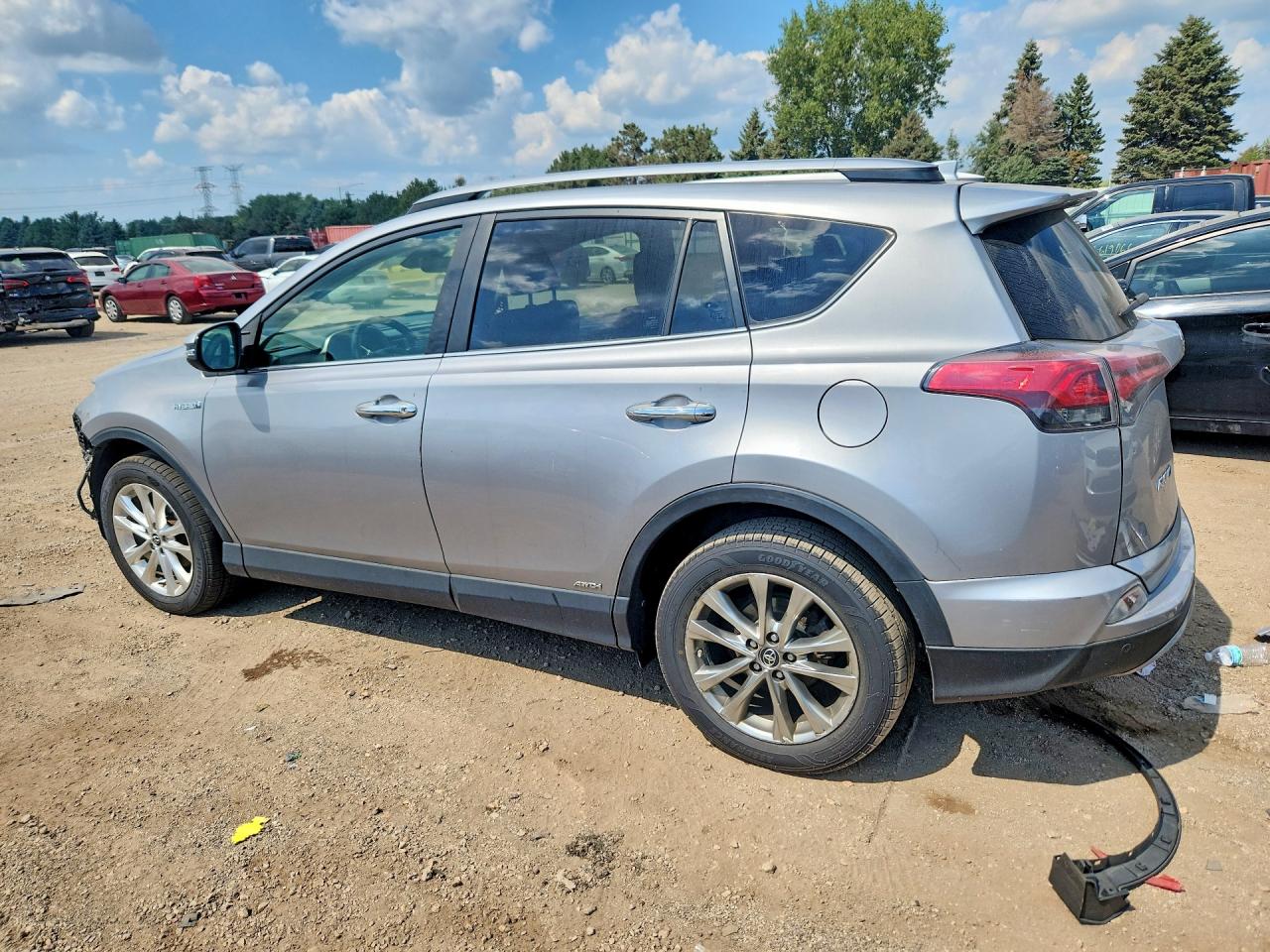 JTMDJREVXHD111392 · 2017 TOYOTA RAV4 HV · 2/13