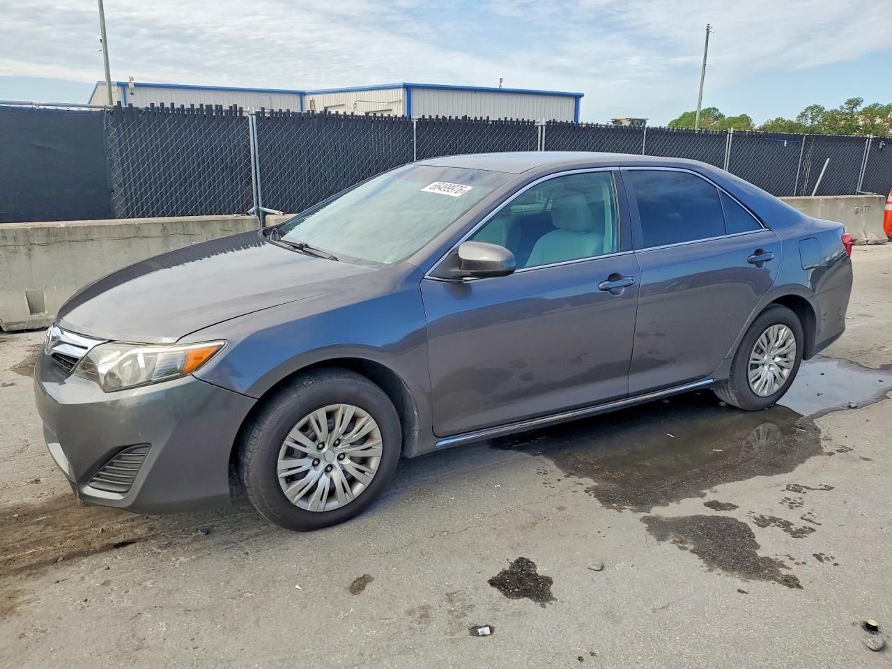 4T1BF1FKXEU302039 · 2014 TOYOTA CAMRY