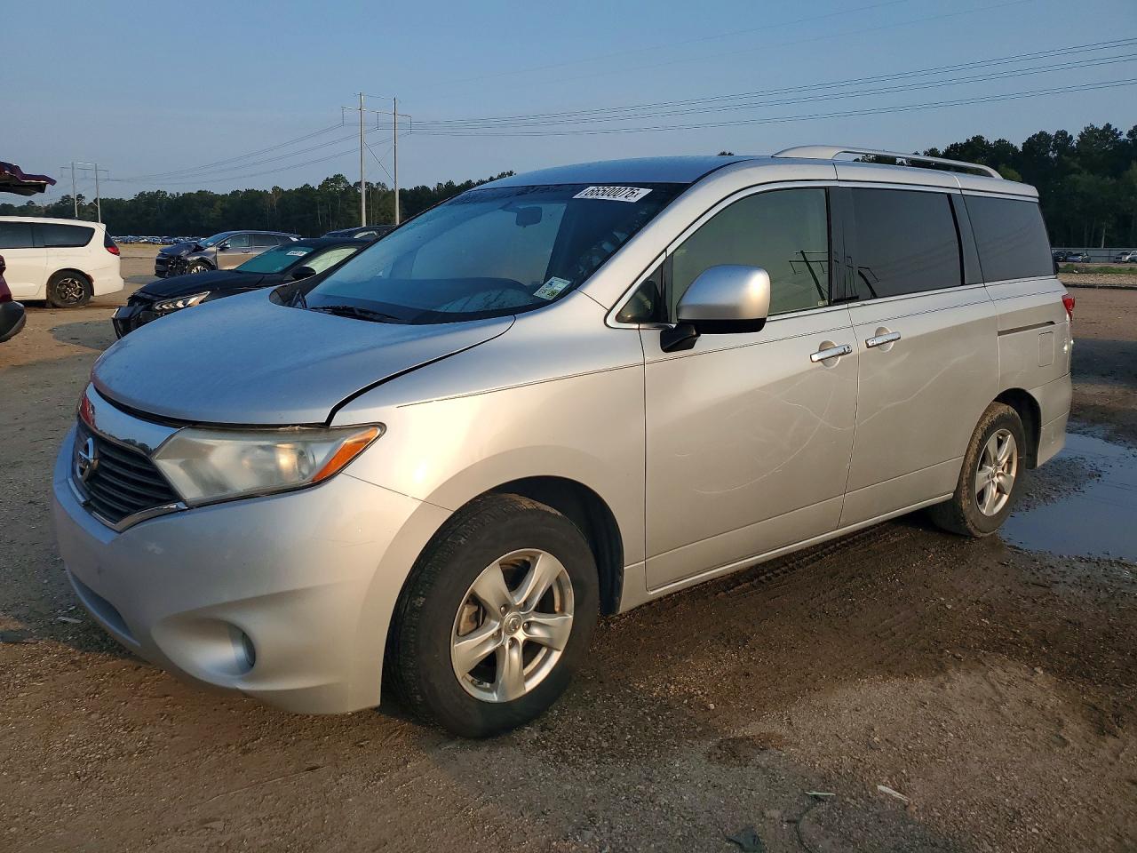 2016 NISSAN QUEST