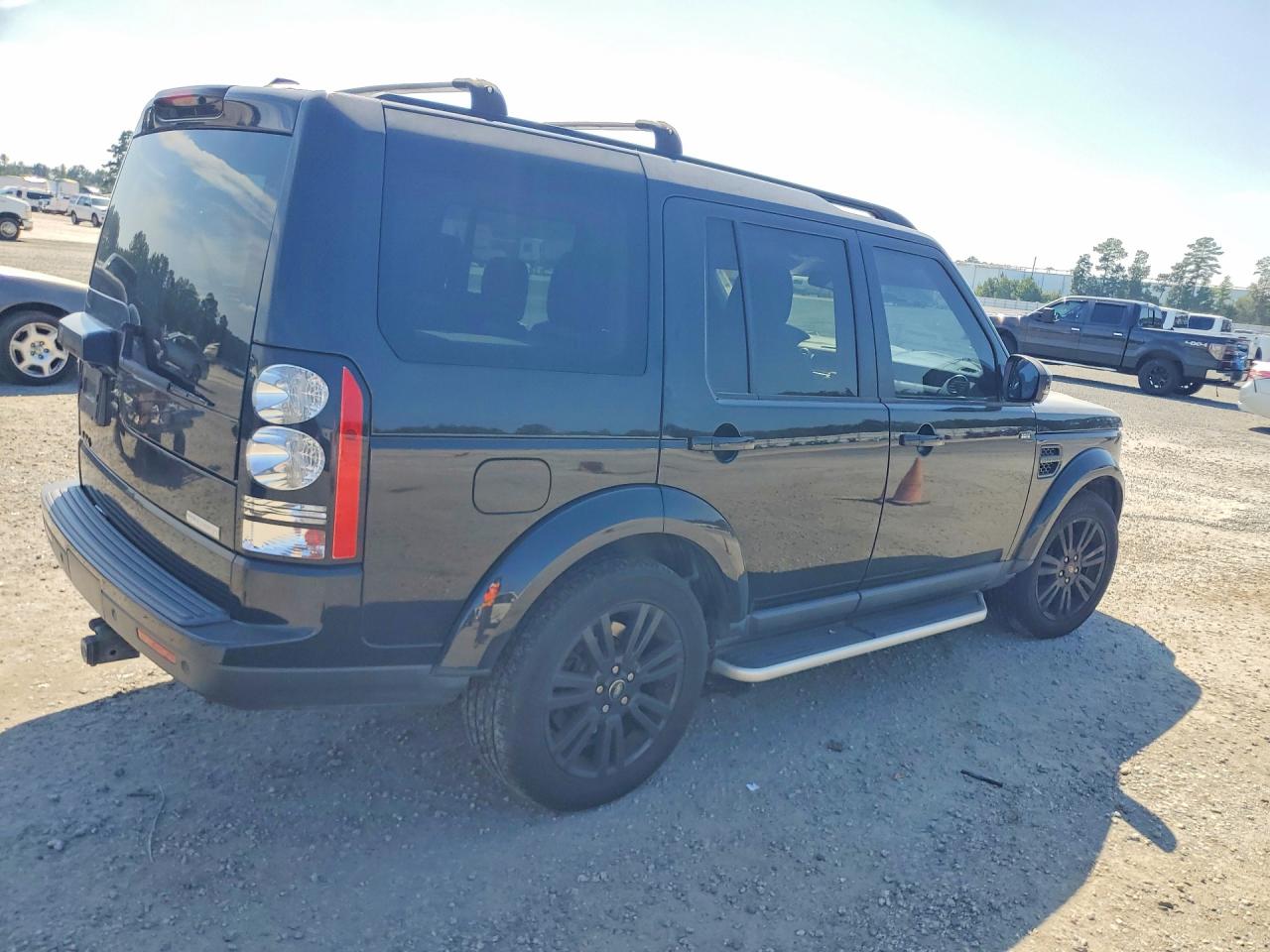 SALAK2V65FA771878 · 2015 LAND ROVER LR4 · 3/13