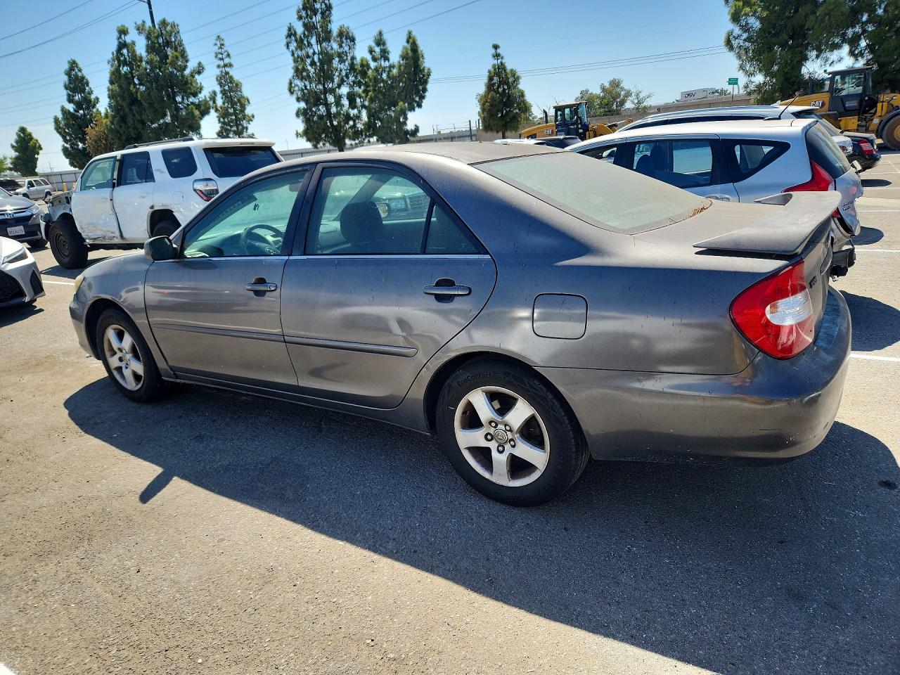 4T1BE32K43U730318 · 2003 TOYOTA CAMRY · 2/12