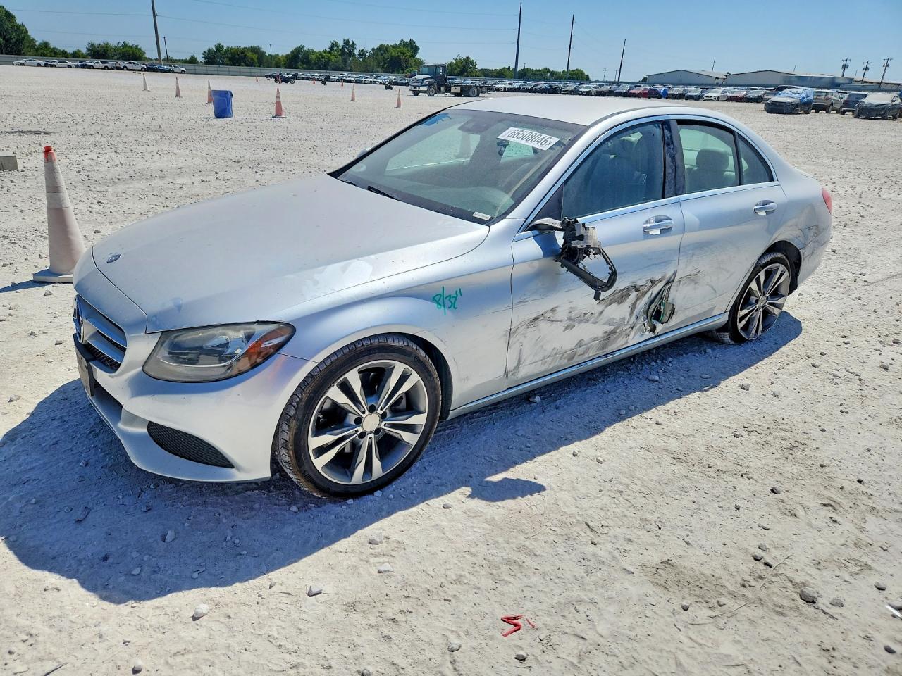 55SWF4JB9GU128747 · 2016 MERCEDES-BENZ C