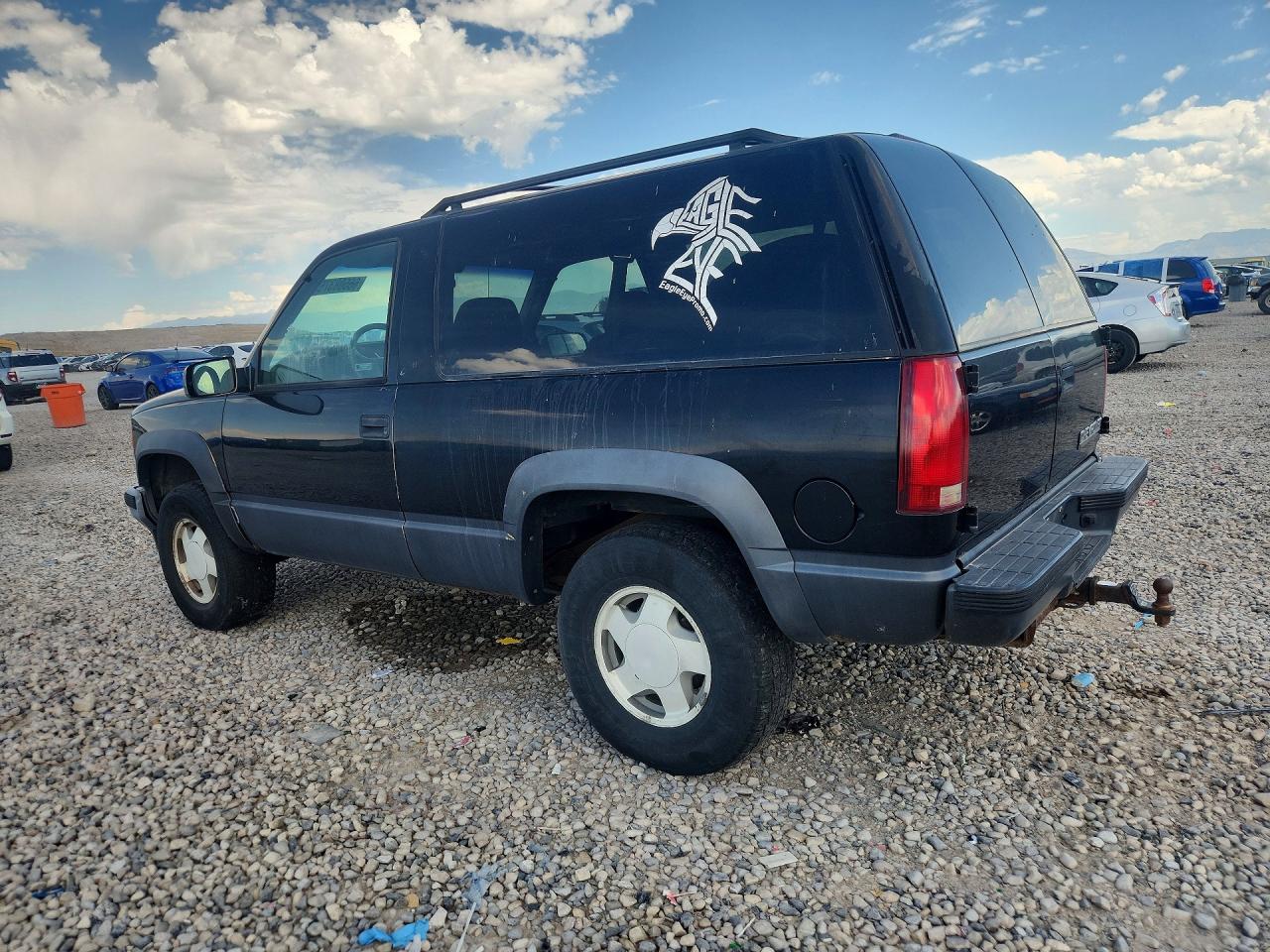 3GNEK18R8WG112758 · 1998 CHEVROLET TAHOE · 2/13