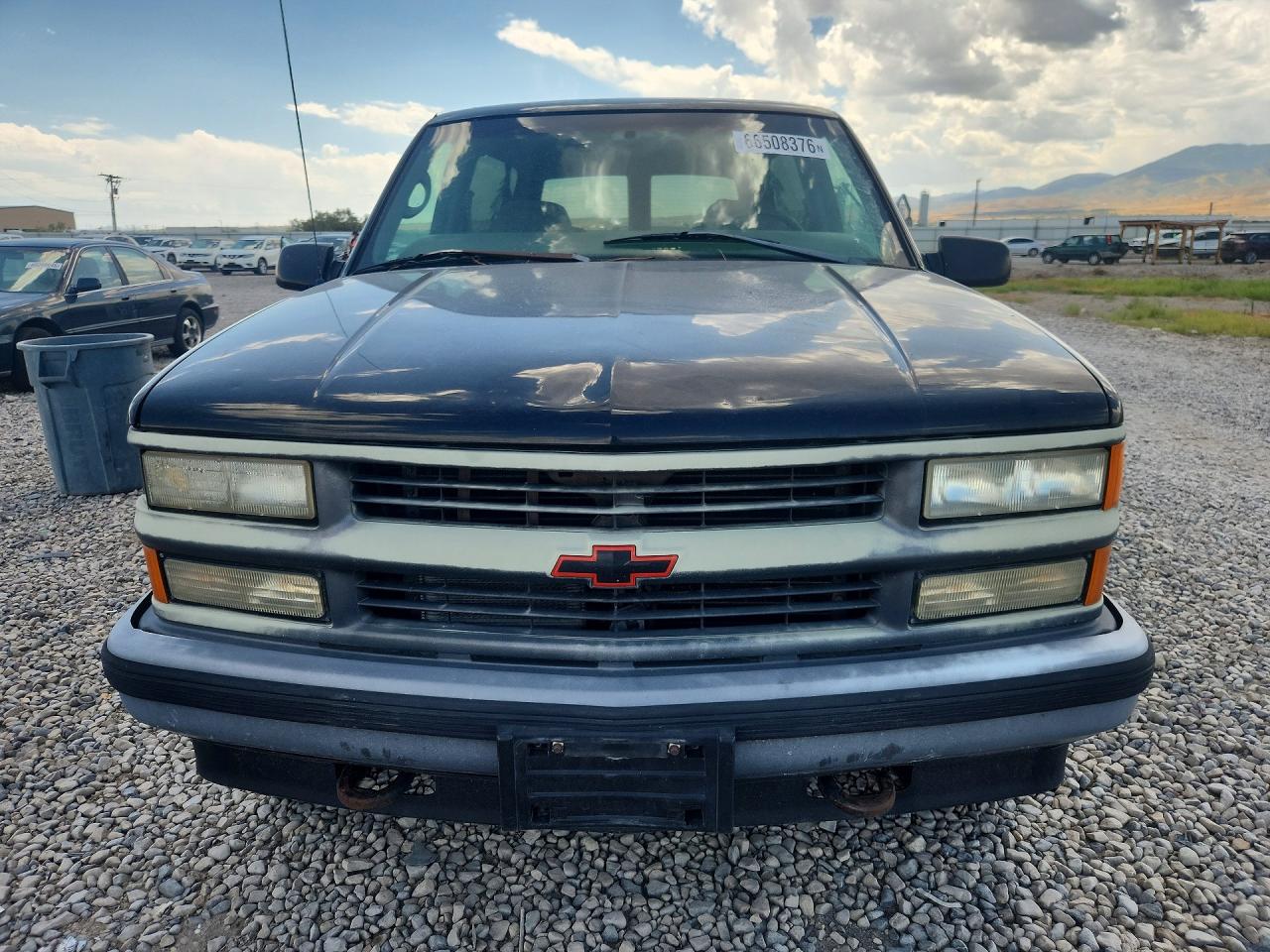 3GNEK18R8WG112758 · 1998 CHEVROLET TAHOE · 5/13