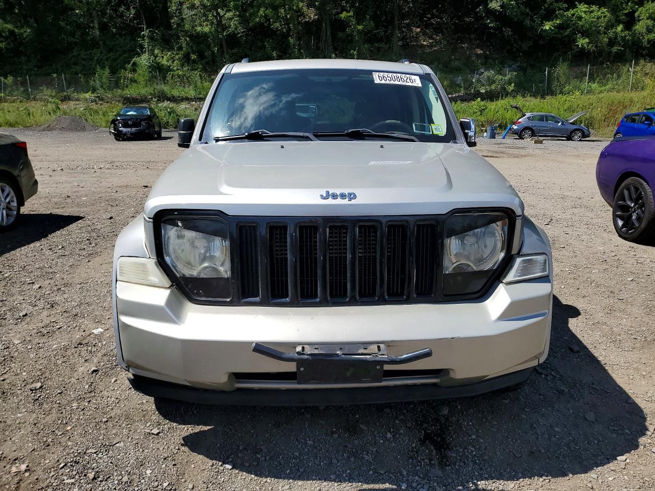 1J8GN28K78W240567 · 2008 JEEP LIBERTY · 5/13