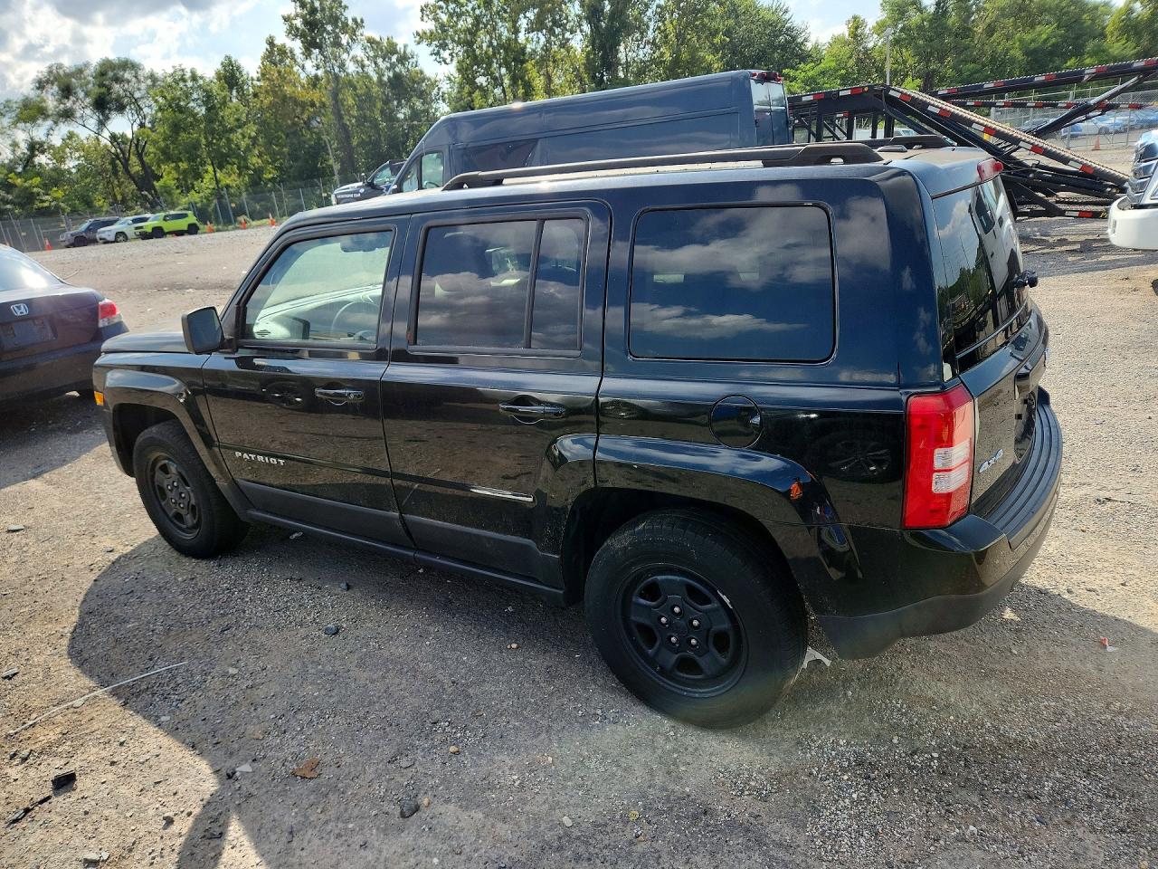 1C4NJRBB0HD179361 · 2017 JEEP PATRIOT · 2/13