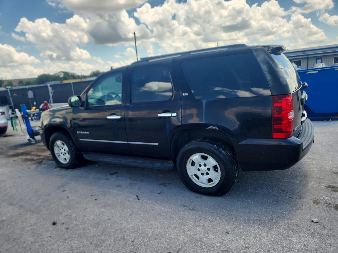 1GNFC13C39R185495 · 2009 CHEVROLET TAHOE · 2/13