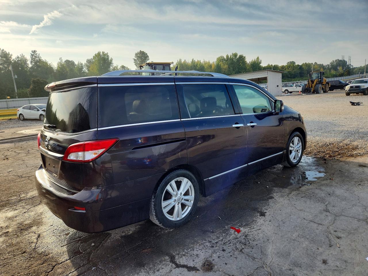 JN8AE2KP4B9007175 · 2011 NISSAN QUEST · 3/13