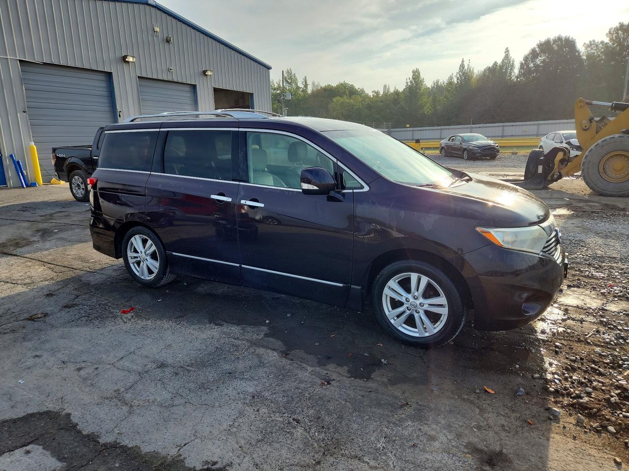 JN8AE2KP4B9007175 · 2011 NISSAN QUEST · 4/13