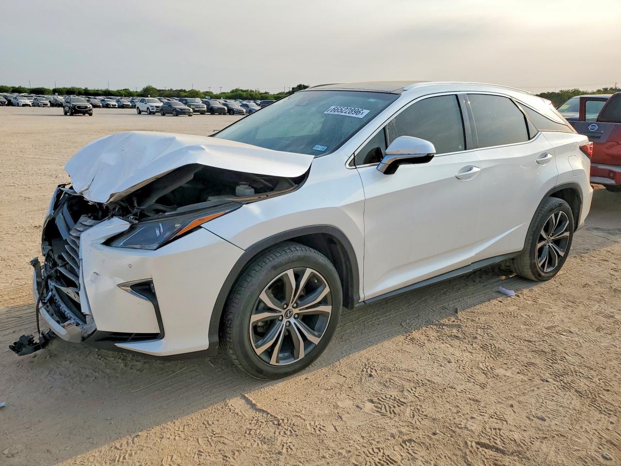 2T2ZZMCAXKC124323 · 2019 LEXUS RX 350