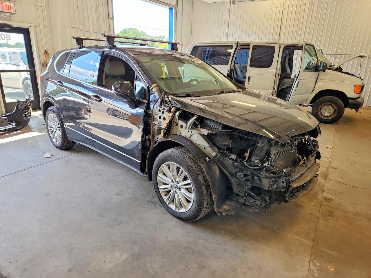 LRBFXASA8HD076943 · 2017 BUICK ENVISION · 4/14