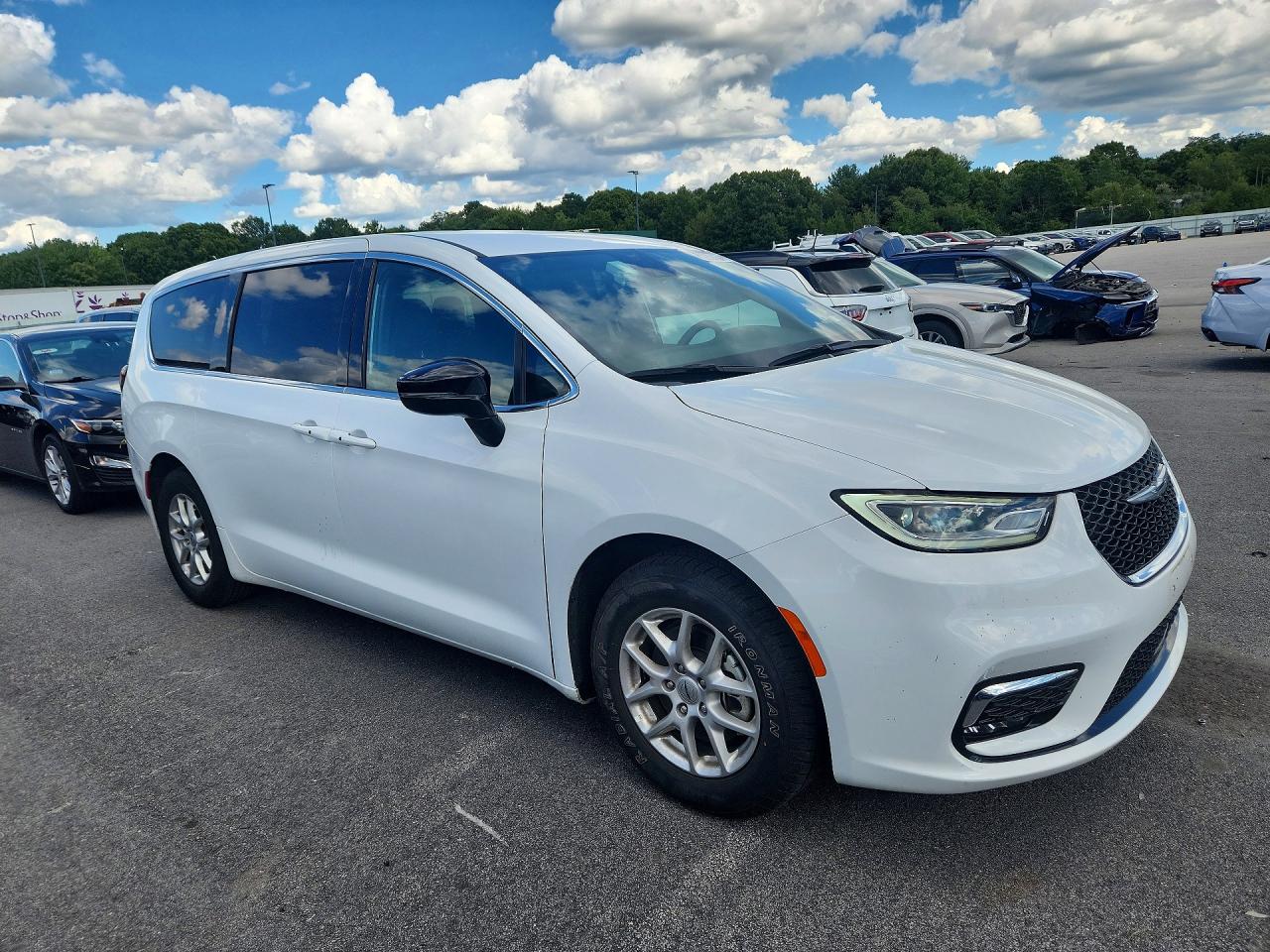 2C4RC1BG5SR518693 · 2025 CHRYSLER PACIFICA · 4/13