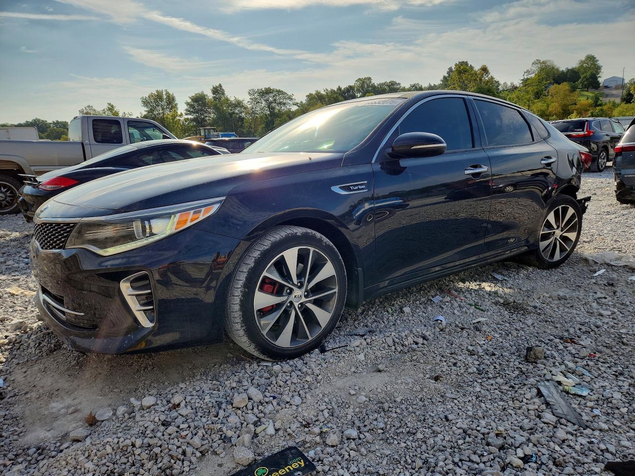 5XXGW4L24GG098508 · 2016 KIA OPTIMA