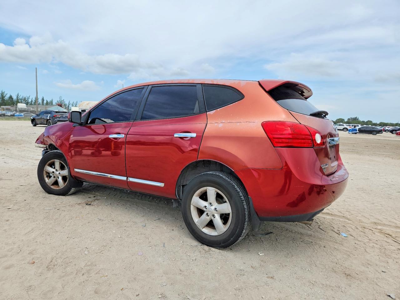 JN8AS5MTXDW519242 · 2013 NISSAN ROGUE · 2/14