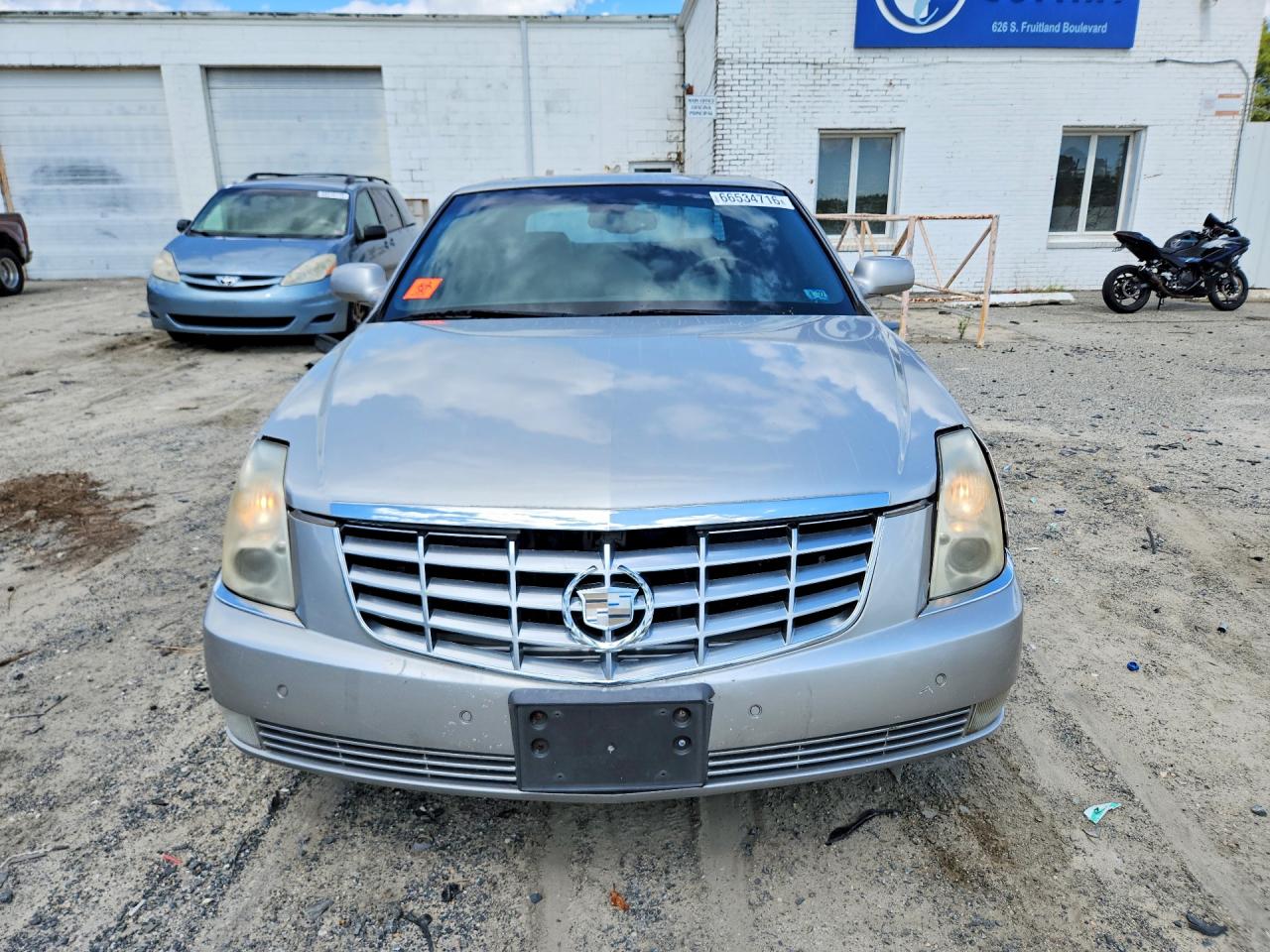 1G6KD57Y97U157988 · 2007 CADILLAC DTS · 5/12