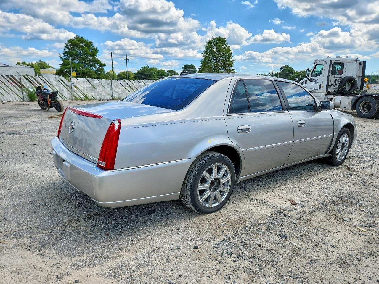 1G6KD57Y97U157988 · 2007 CADILLAC DTS · 3/12
